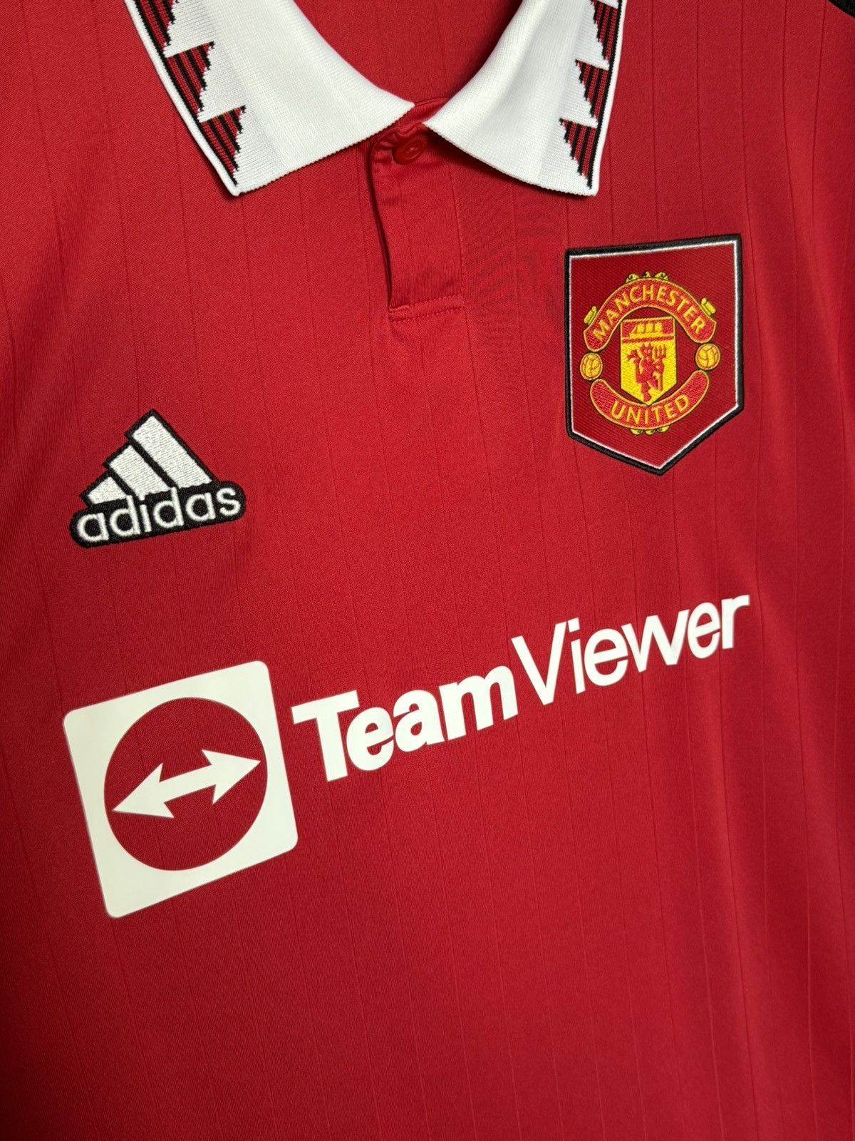 Adidas Manchester United 22/23 Home Ronaldo Football Jersey Size US L / EU 52-54 / 3 - 4 Thumbnail