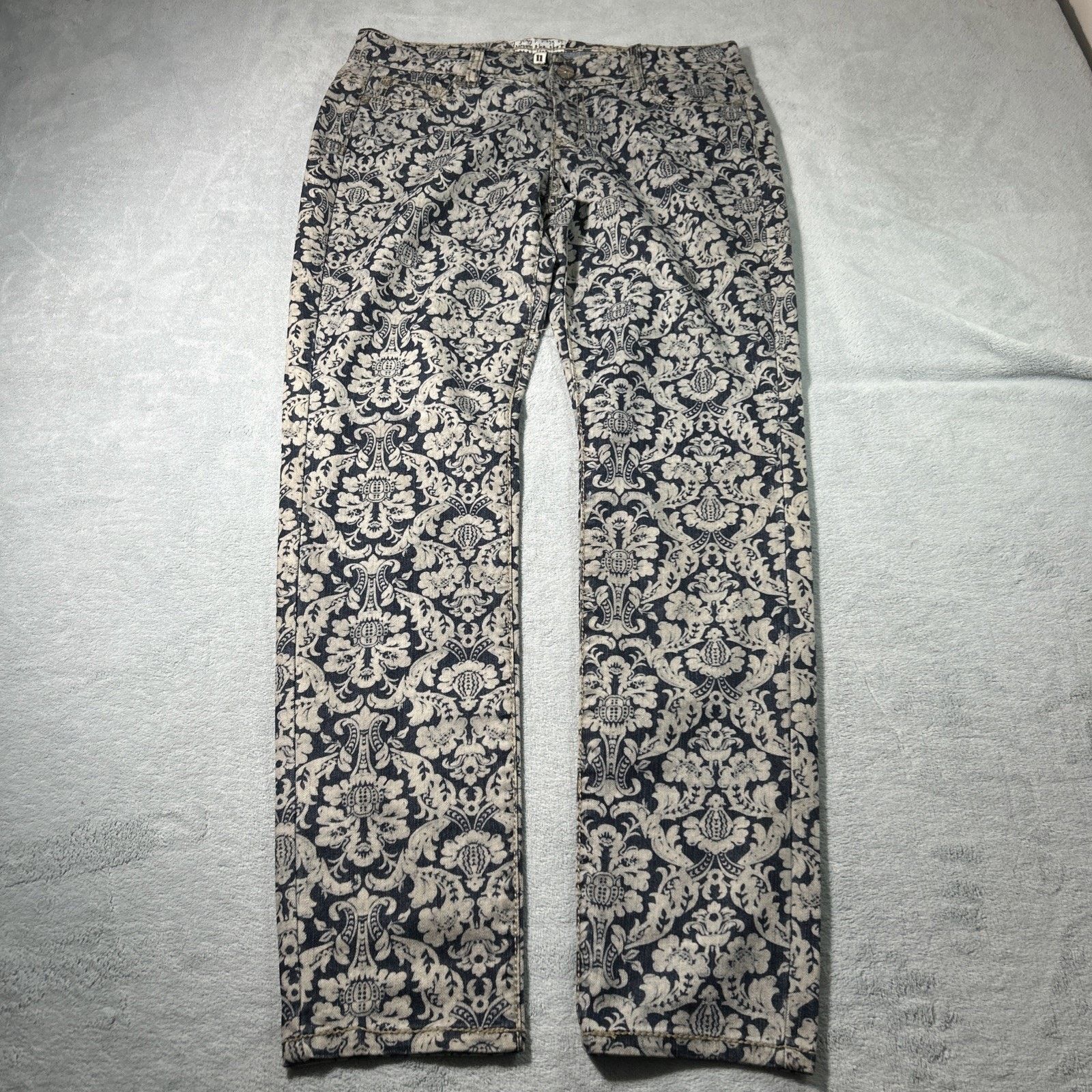 Affliction Hot Kiss Straight Slim Jeans Ws 11 34x31 Wing Cross Gothic Size 34" / US 12 / IT 48 - 2 Thumbnail