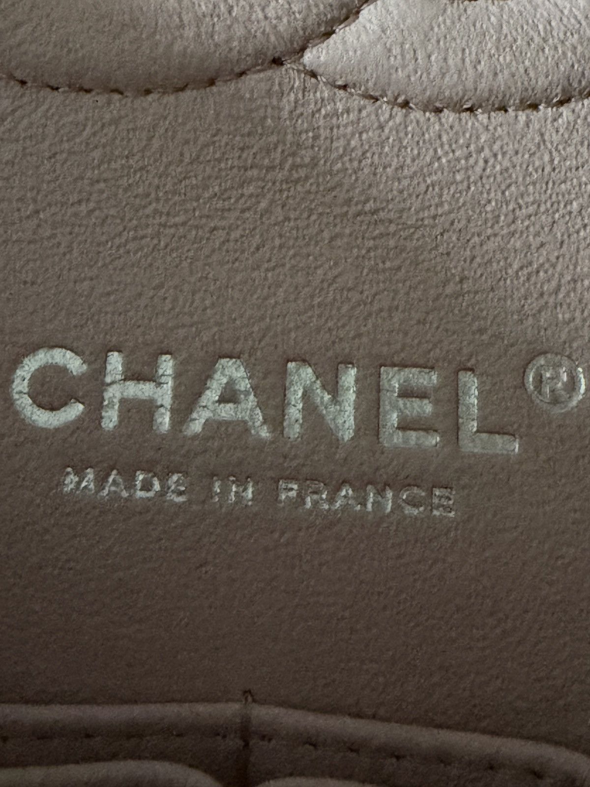 Chanel Chanel Lambskin Classic Flap Medium Handbag Size ONE SIZE - 9 Thumbnail