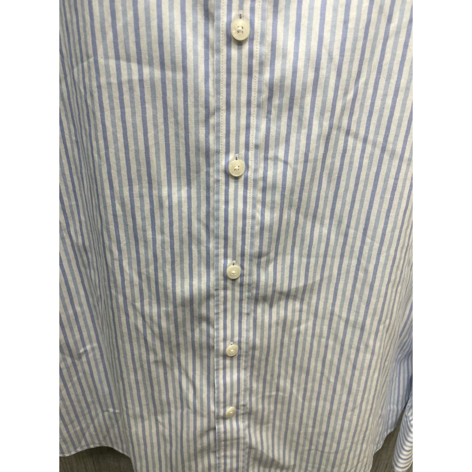 UNTUCKit UNTUCKit Two-Ply Cotton Light Blue Long Sleeve Button Down Shirt Mens XL Size US XL / EU 56 / 4 - 3 Thumbnail