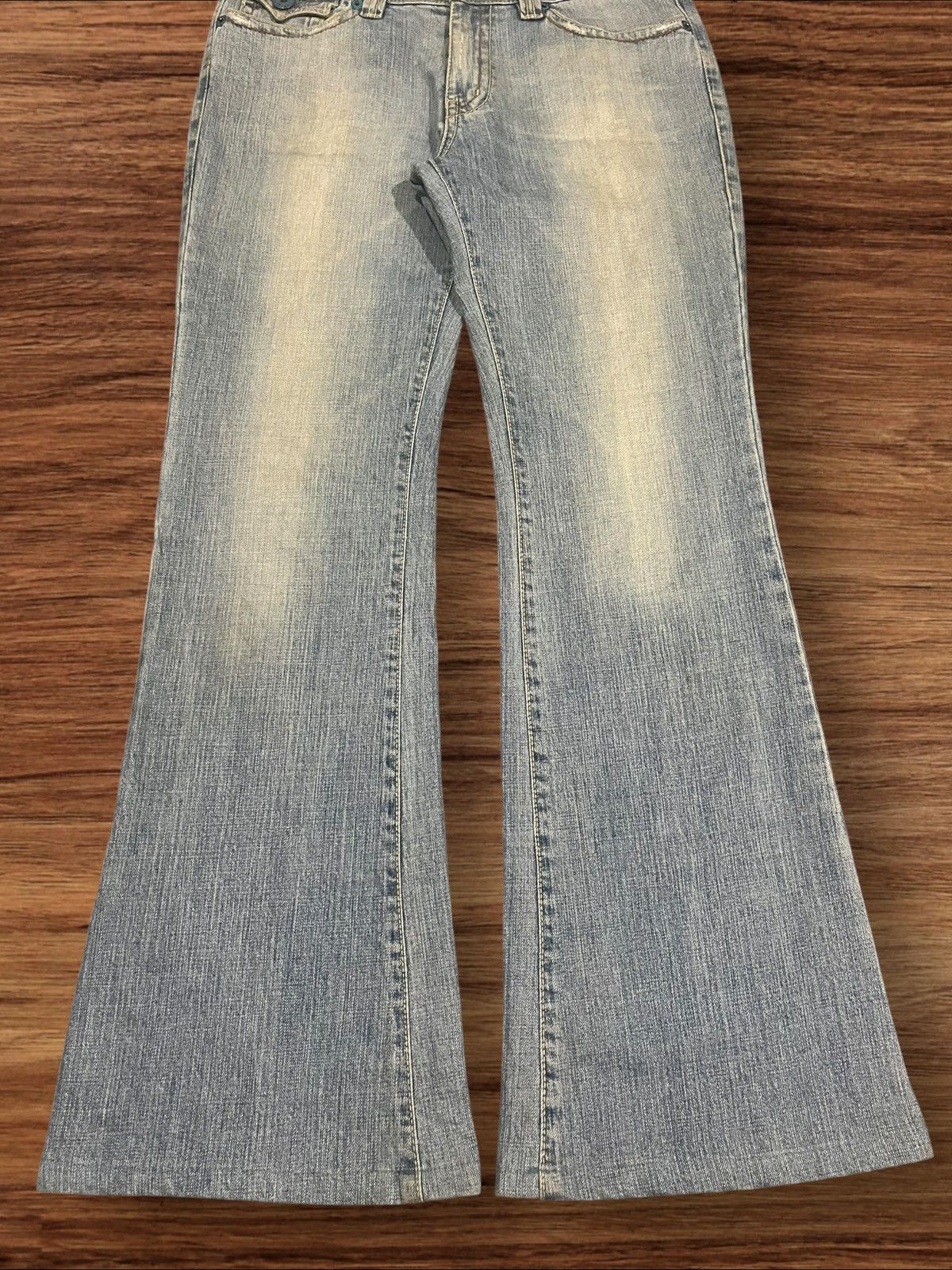 Japanese Brand Vintage Japanese Brand Leavs Strawberry Blue Wash Flare Jean Size US 30 / EU 46 - 8 Thumbnail