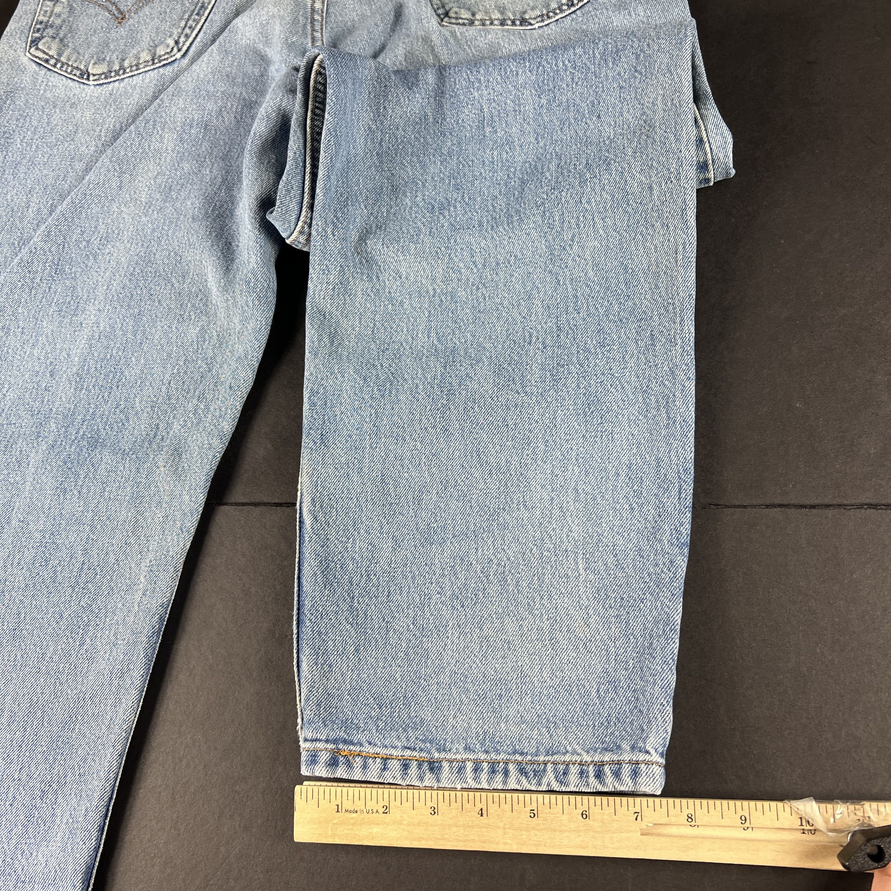 Levi's × Vintage Y2K Levi's Jeans 550 Relaxed Blue Dingy Denim Size US 34 / EU 50 - 14 Thumbnail