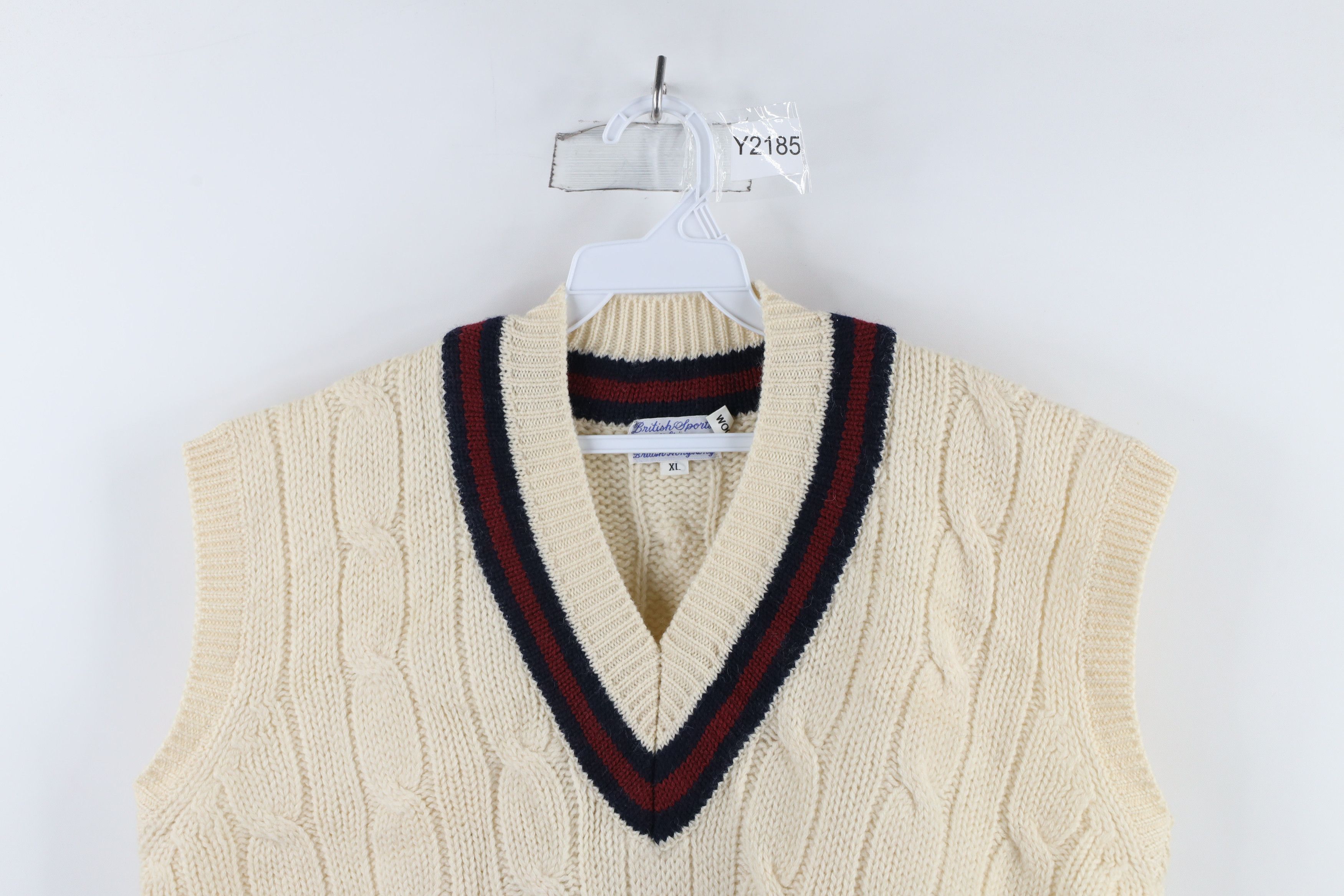 Vintage Vintage 70s Dapper Chunky Wool Cable Knit Sweater Vest Cream Size US XL / EU 56 / 4 - 2 Thumbnail