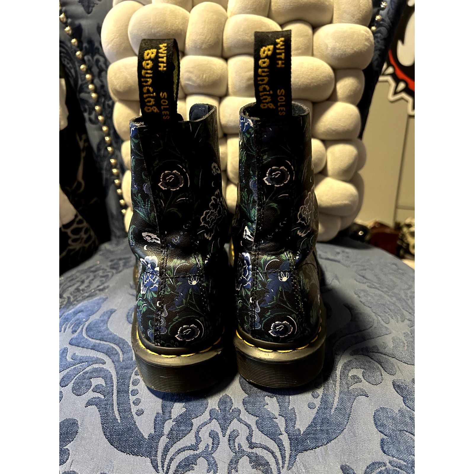 Dr. Martens Dr Martens Mustie Pascal Blue Floral Size 7/EU 38 Size US 7 / IT 37 - 5 Thumbnail