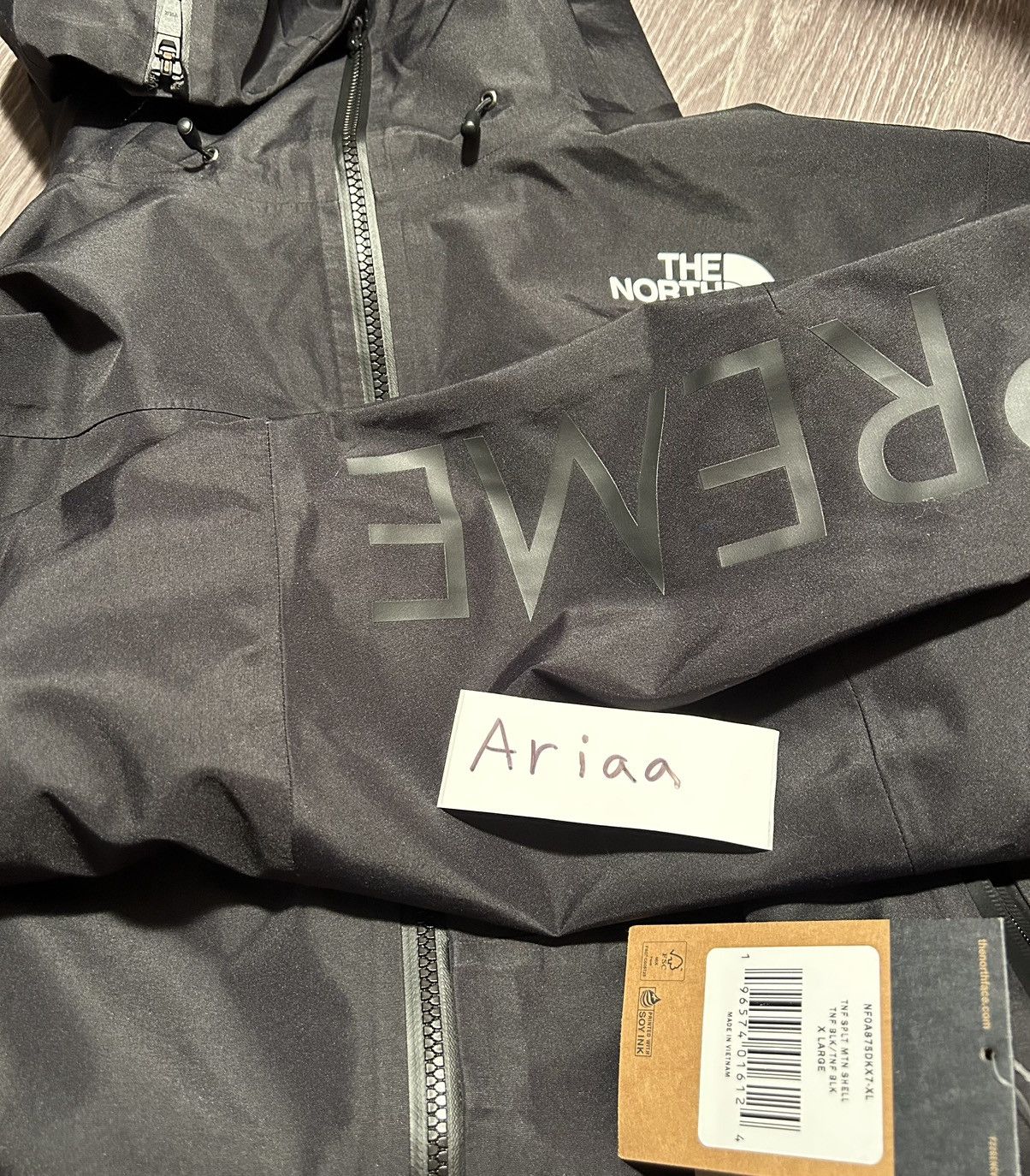 Supreme × The North Face Supreme x TNF SS24 Split Taped Seam