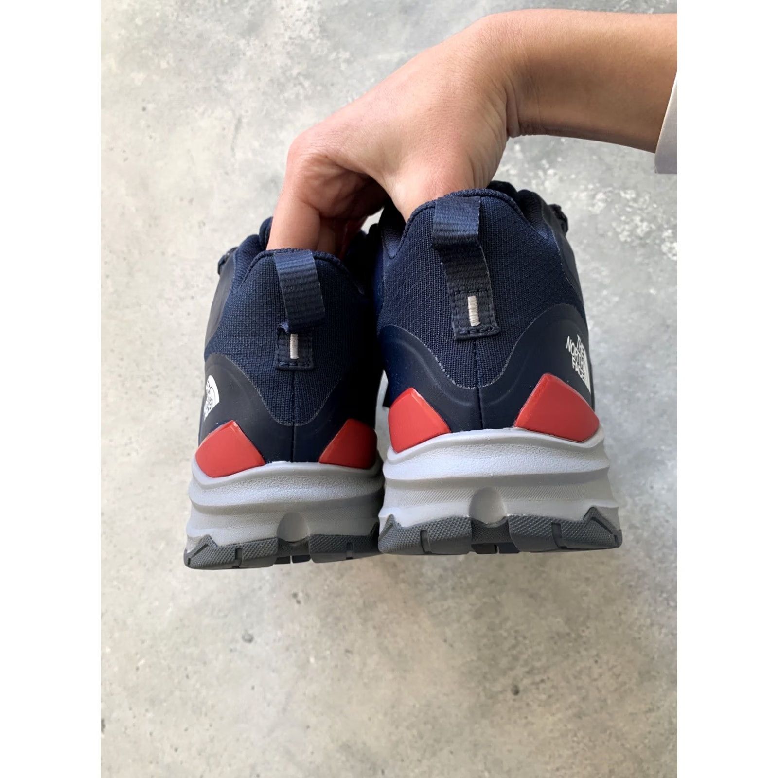 The North Face THE NORTH FACE VECTIV EXPLORIS 2 MID FUTURELIGHT BOOTS MEN'S US 10.5 EU 44, Waterproof, Hiking Boot, Brand: THE NORTH FACE Size US 10 / EU 43 - 6 Thumbnail
