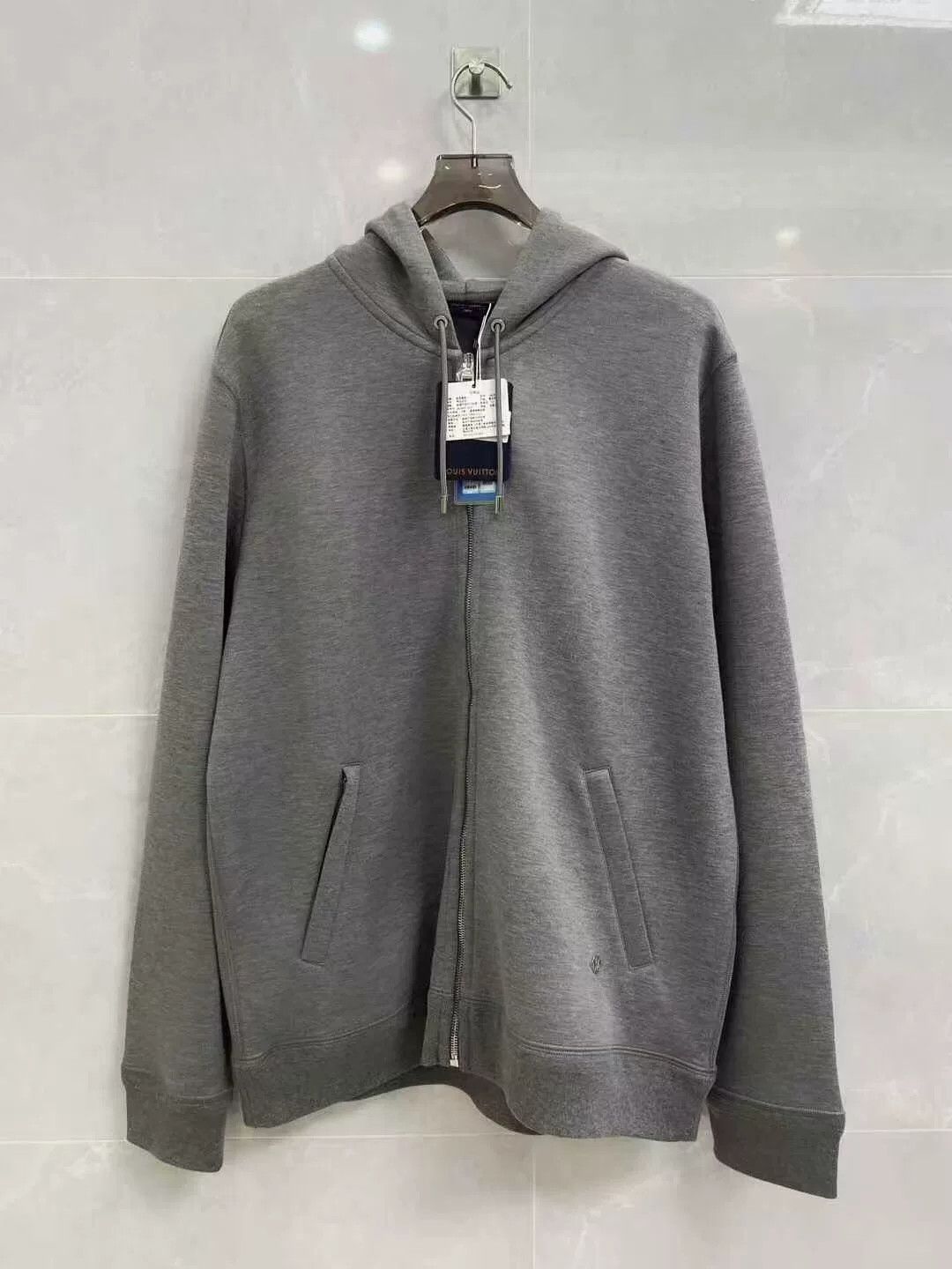 Louis Vuitton louis vuitton gray zip-up hoodie with logo Size US L / EU 52-54 / 3 - 1 Thumbnail