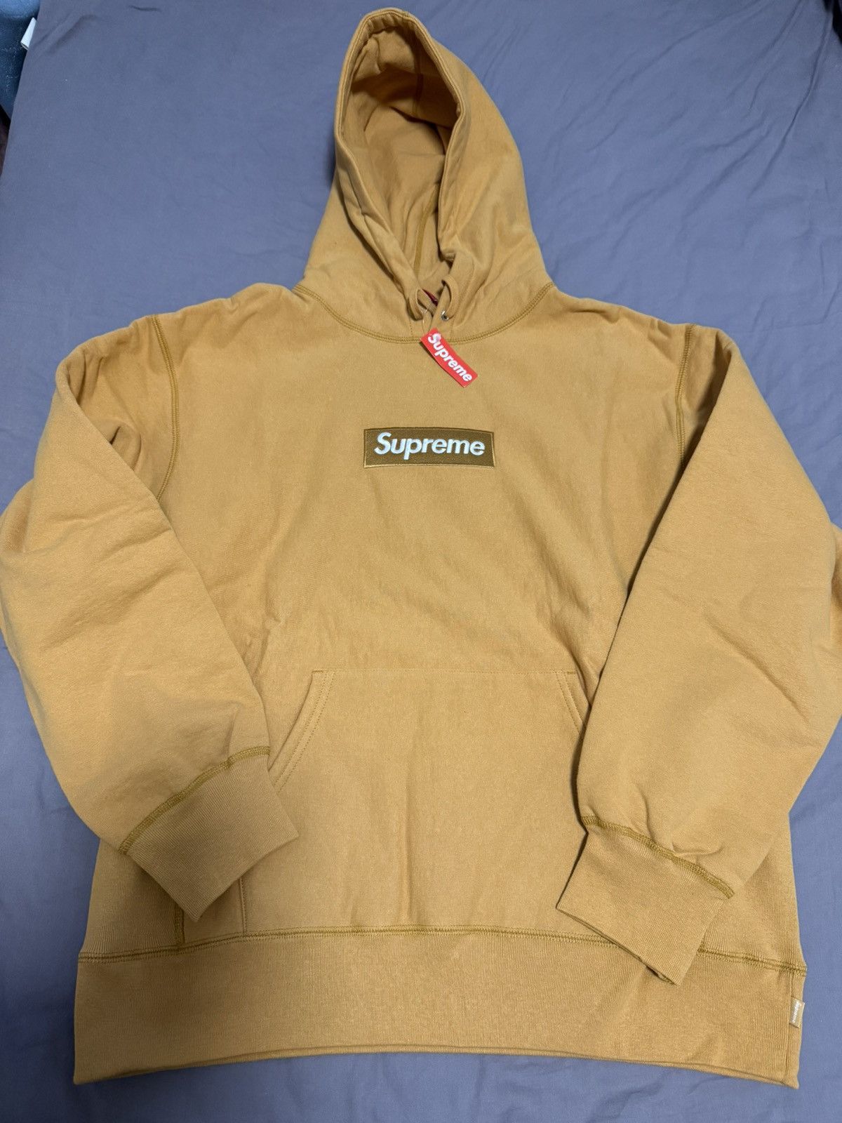 Supreme Supreme fw21 box logo hooded sweatshirt hoodie light mustard Size US L / EU 52-54 / 3 - 1 Thumbnail