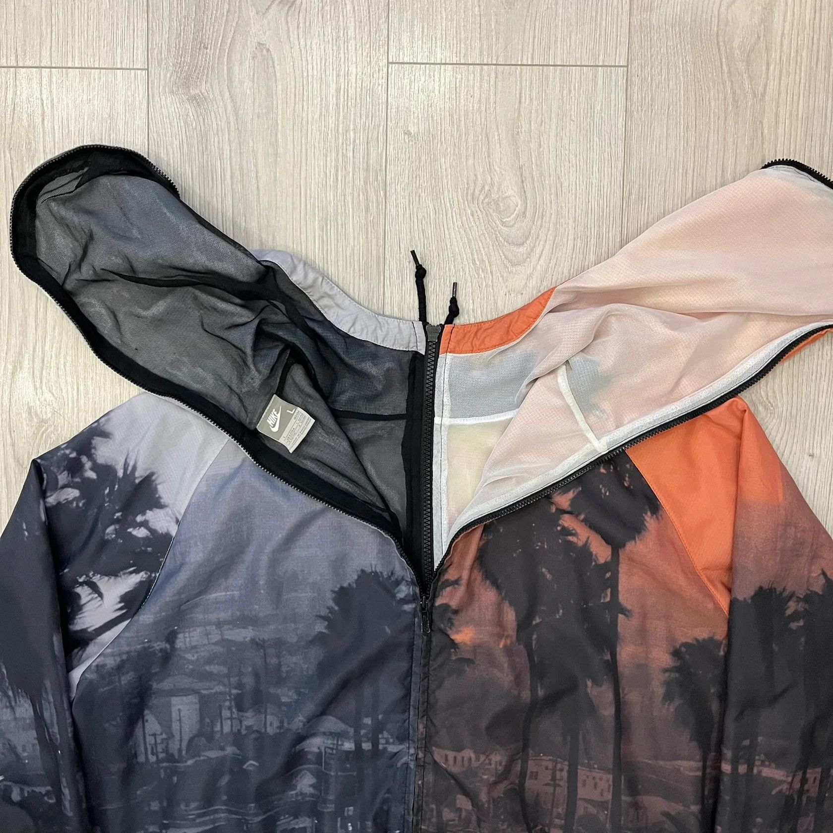 Nike Nike 'Beach Sunset' Split Windbreaker (Large) Size US L / EU 52-54 / 3 - 5 Thumbnail