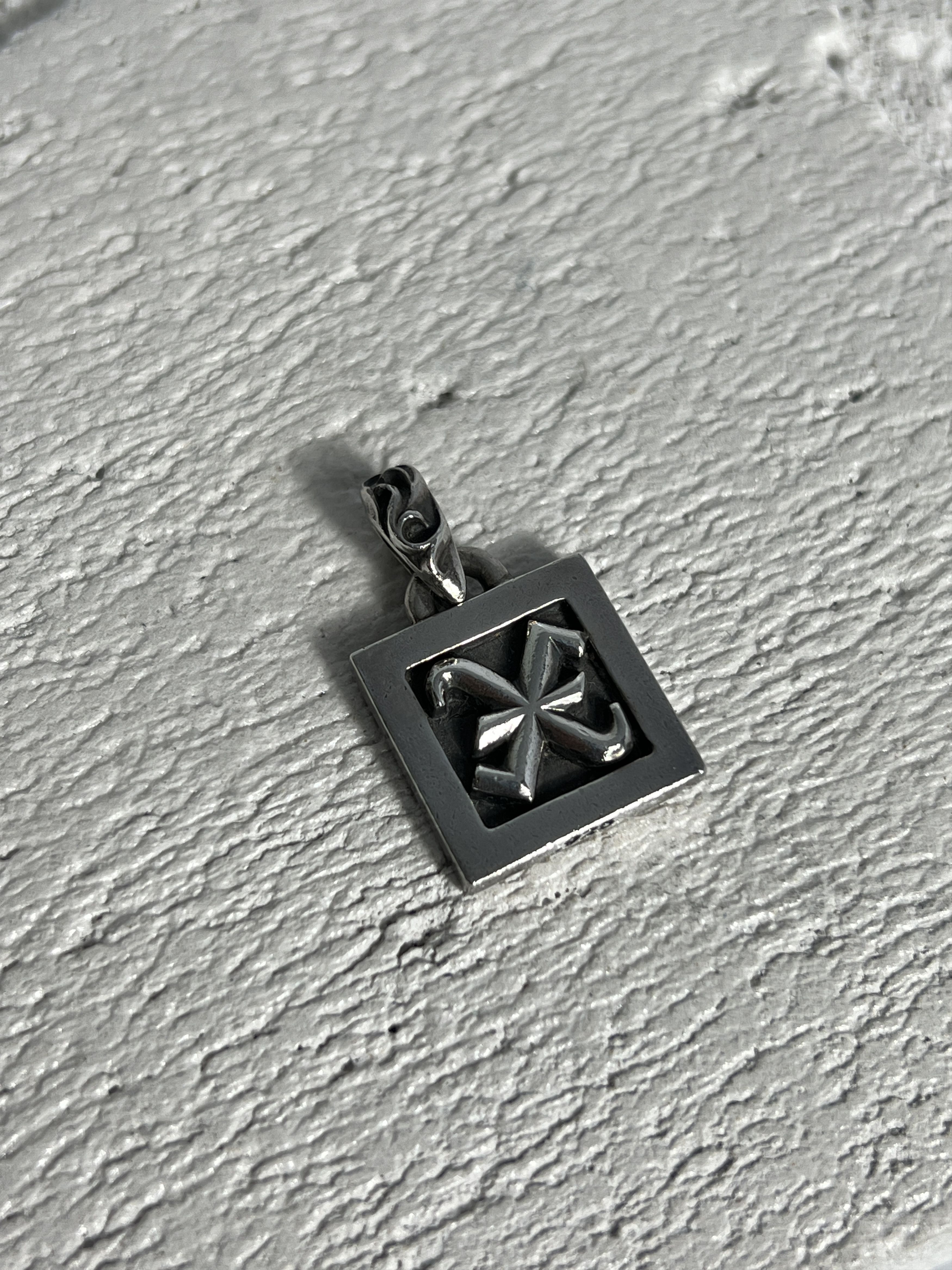 Chrome Hearts Chrome Hearts Square Cross Pendant 2002 .925 Silver Size ONE SIZE - 7 Thumbnail