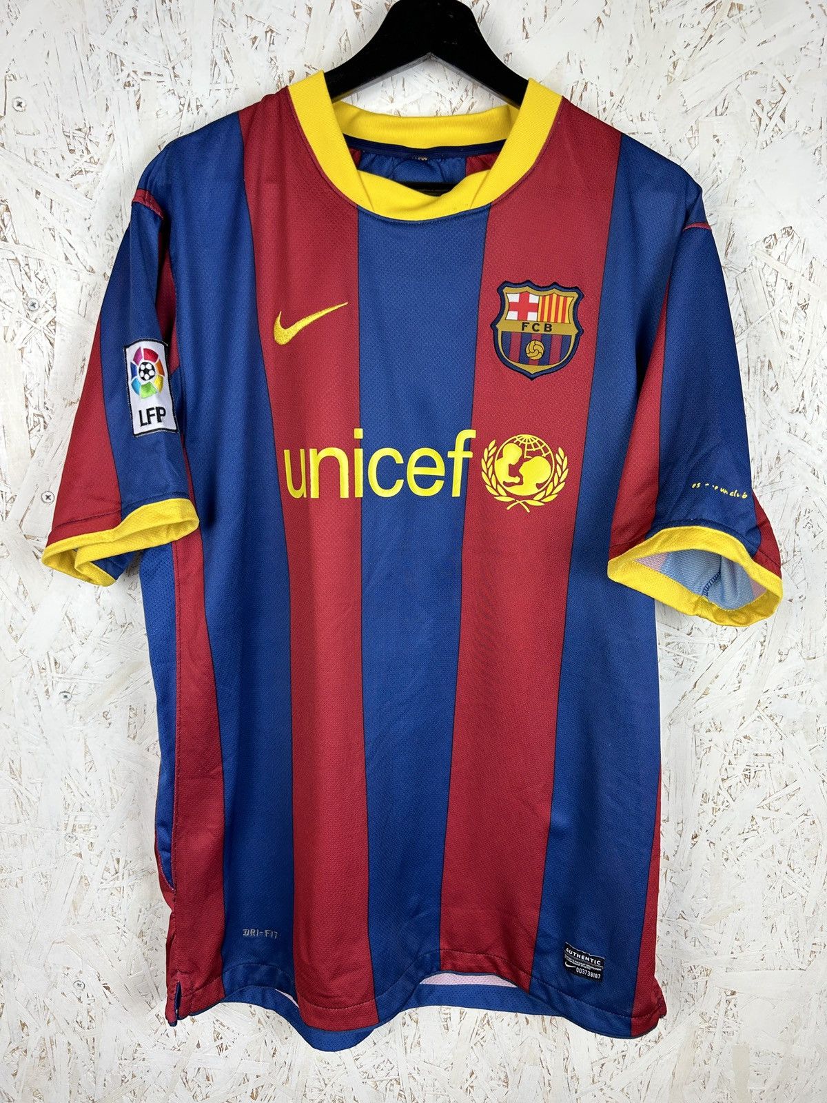 Nike Nike FC Barcelona 2010/11 Home Kit Soccer Jersey Blue Red XL Size US XL / EU 56 / 4 - 1 Thumbnail