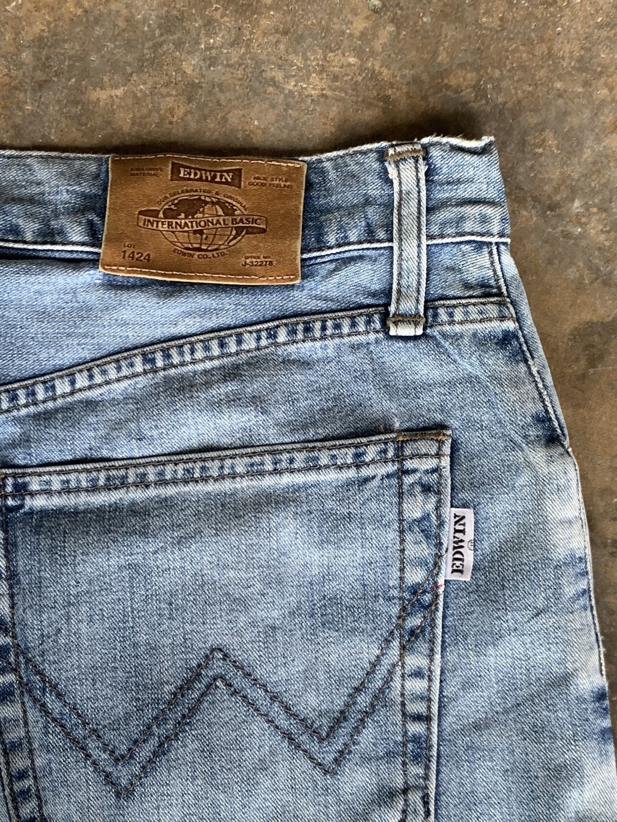 Edwin Edwin Lot1424 faded blue jean. Size US 32 / EU 48 - 3 Thumbnail