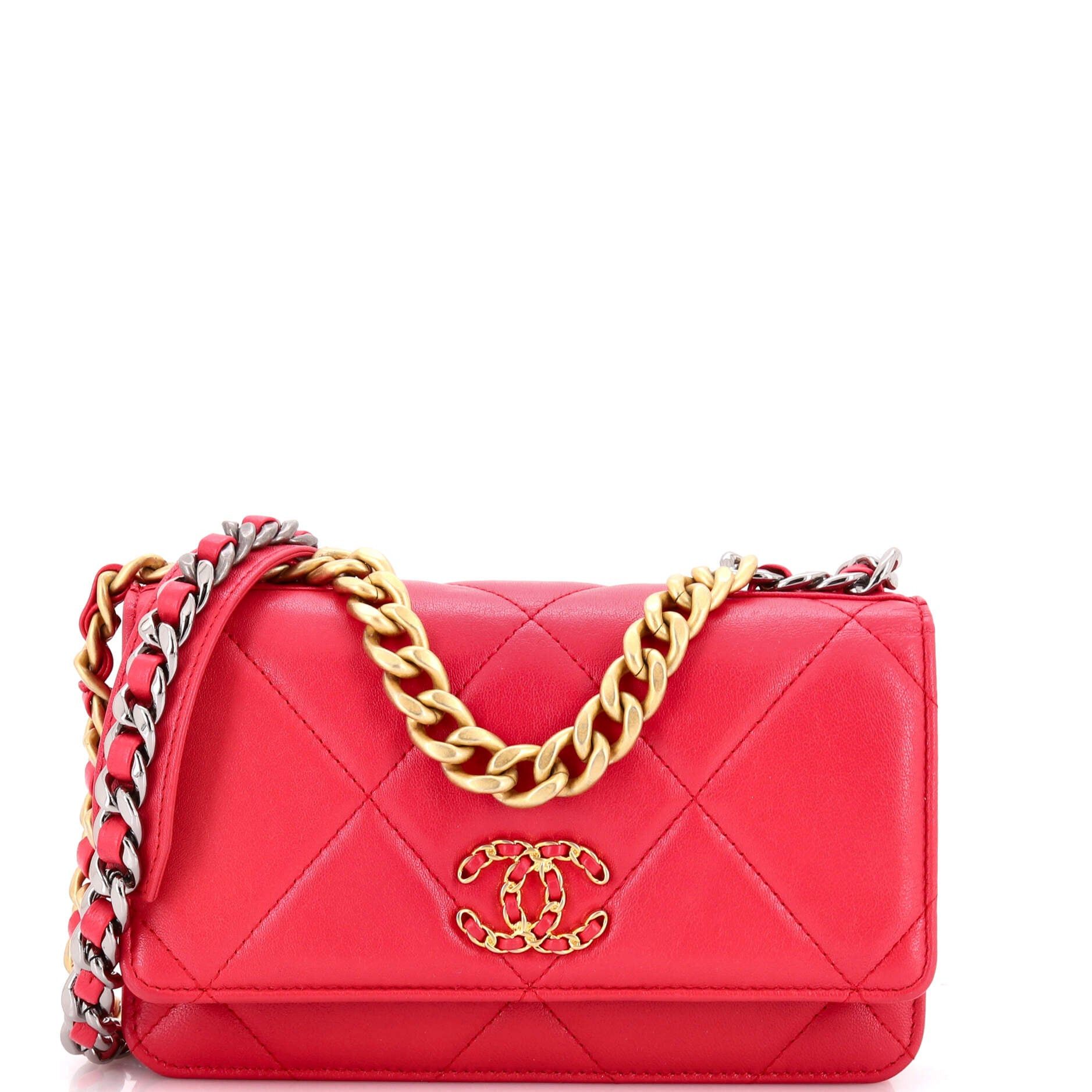 Chanel 19 Wallet on Chain Size ONE SIZE - 1 Thumbnail