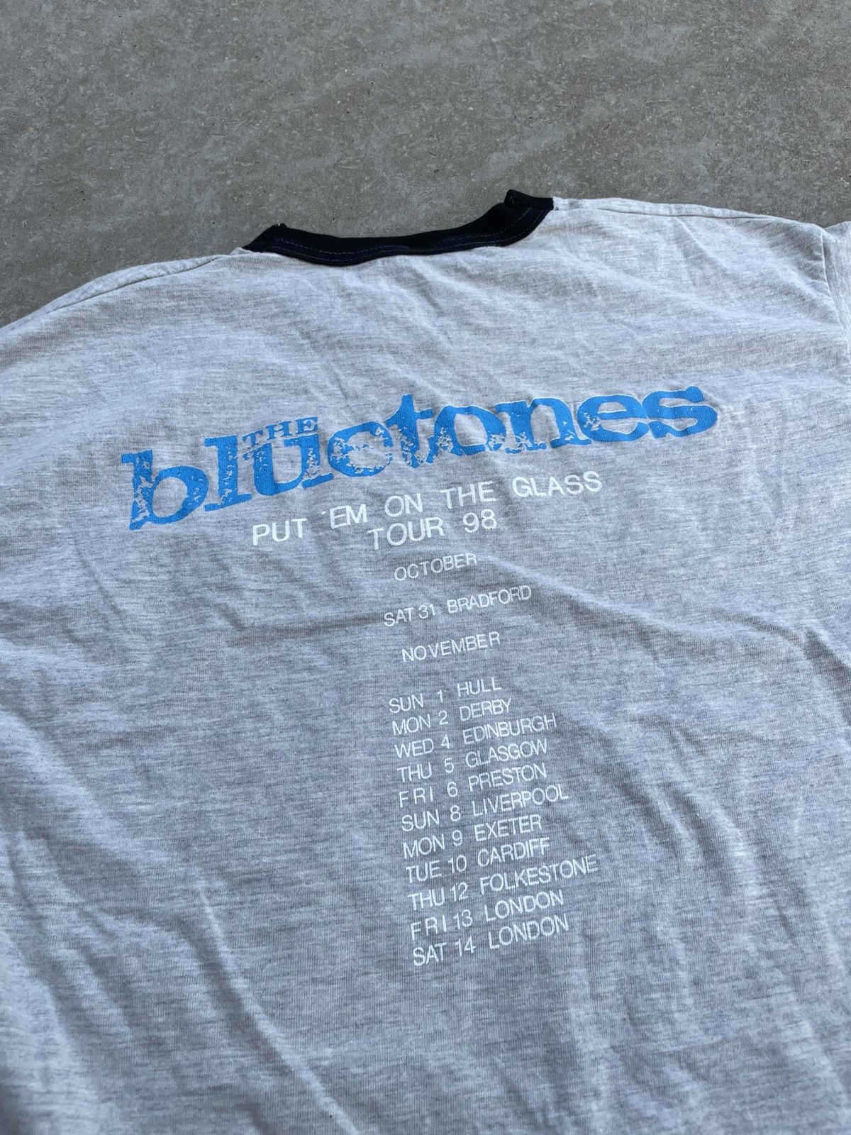 Vintage Vintage 90s 1998 The Bluetones English rock album tshirt Size US L / EU 52-54 / 3 - 4 Thumbnail