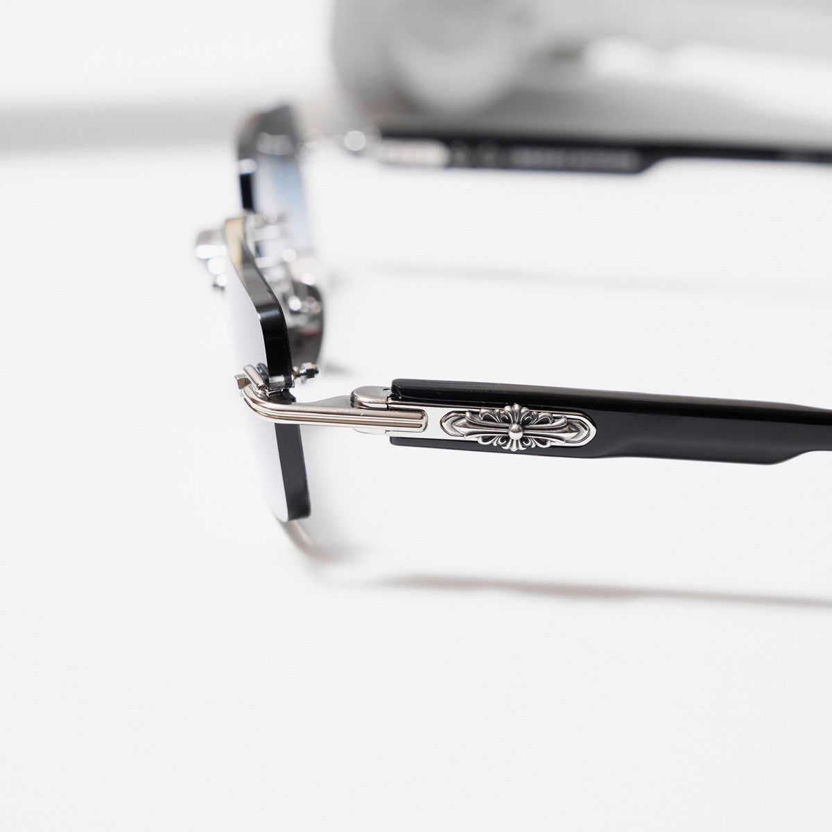 Chrome Hearts CHROME HEARTS DEEP I SHINY SILVER BLACK PLASTIC SUNGLASSES Size ONE SIZE - 3 Thumbnail