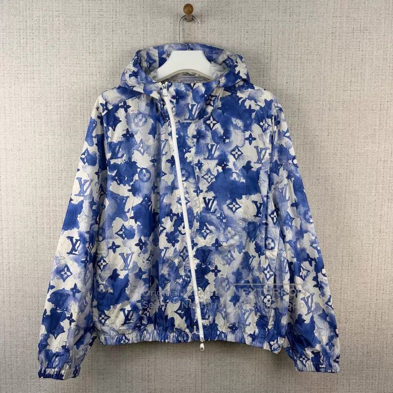 Louis Vuitton Louis Vuitton Ink Logo Printed Hooded Jacket Size US L / EU 52-54 / 3 - 1 Thumbnail