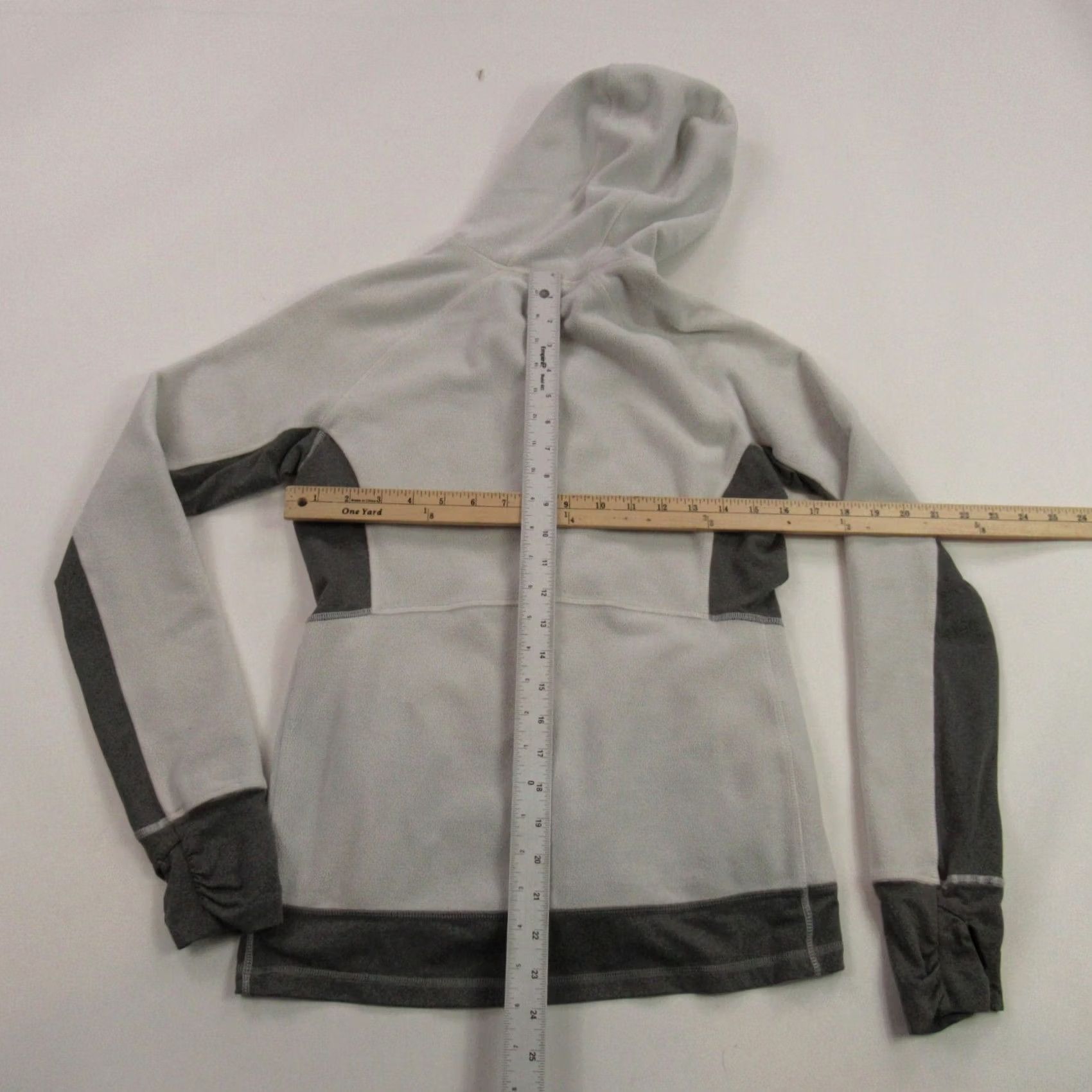 The North Face The North Face Jacket Womens Small Full Zip Long Sleeve Outdoor Lightweight Gray Size S / US 4 / IT 40 - 6 Thumbnail
