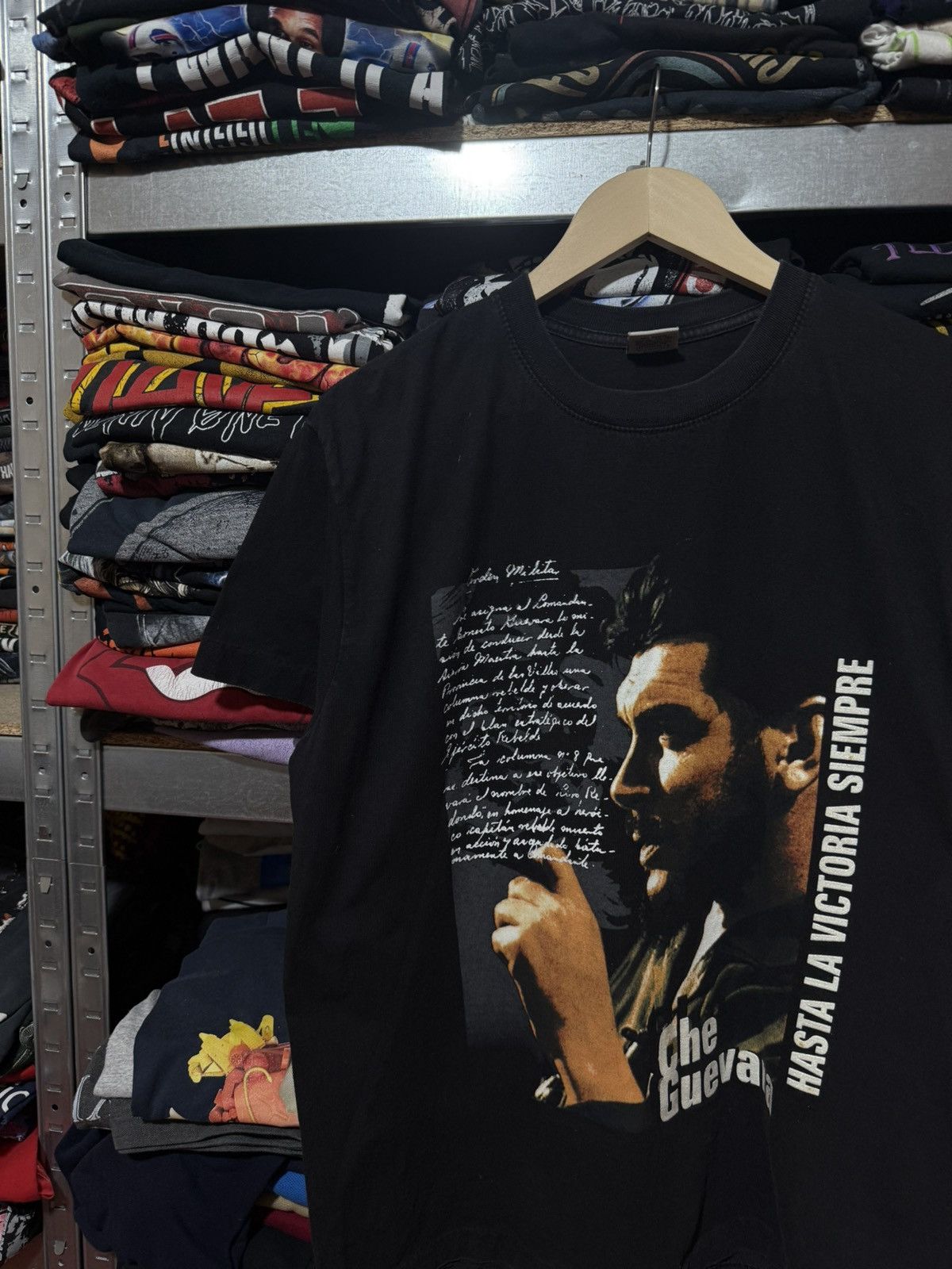 Vintage Vintage 90s Che Guevara Hasta La Victoria Siempre T-Shirt Size US L / EU 52-54 / 3 - 3 Thumbnail