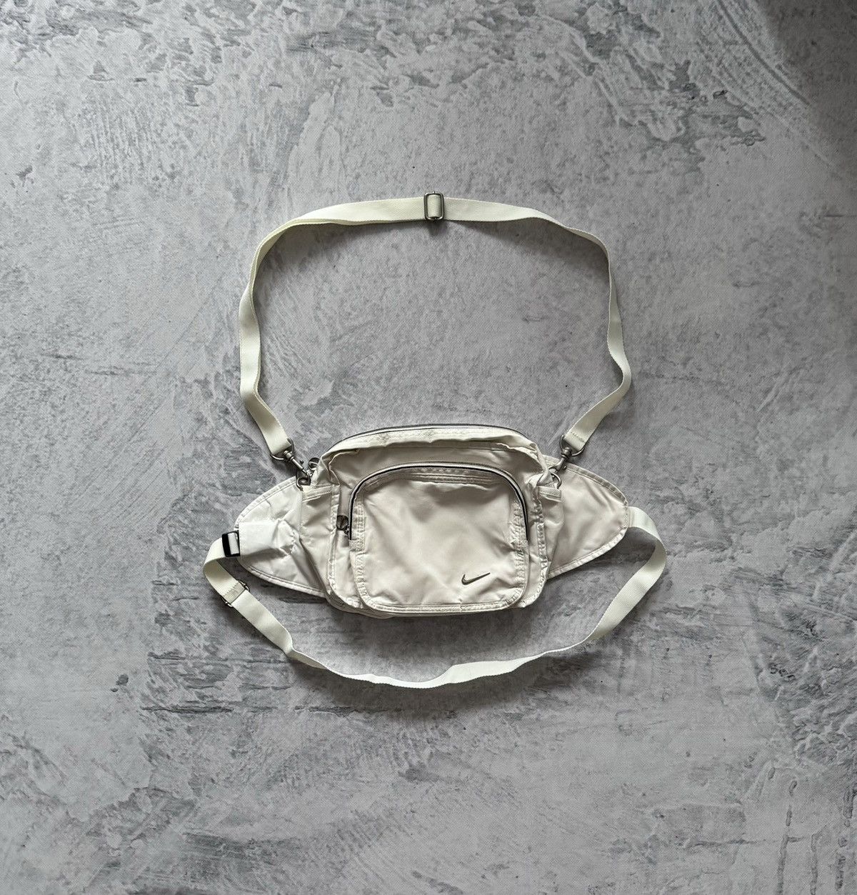 Nike Vintage Sling Bag | Grailed 