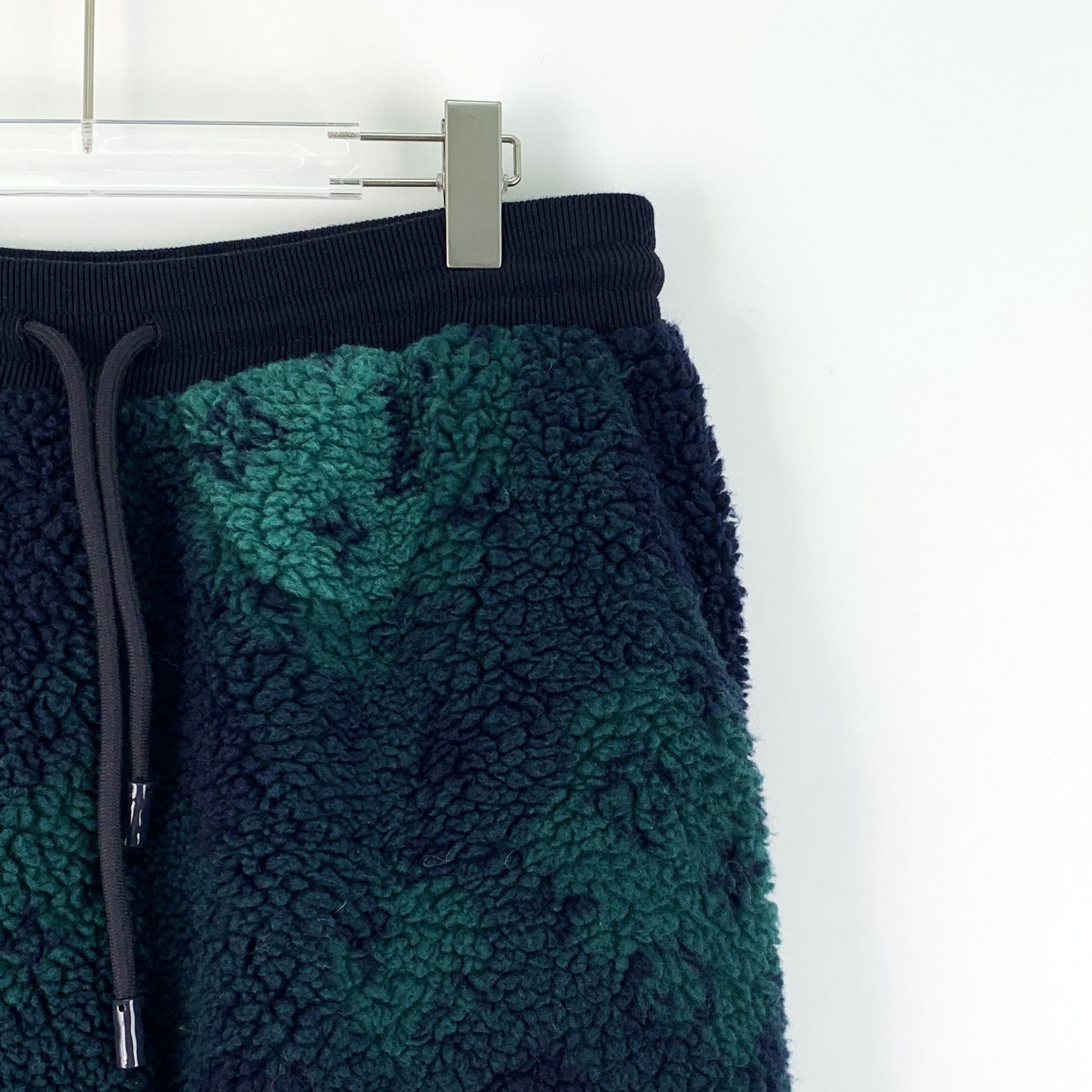 Louis Vuitton Louis Vuitton Green Monogram Fleece Pants (Size XL) Size US 34 / EU 50 - 8 Thumbnail