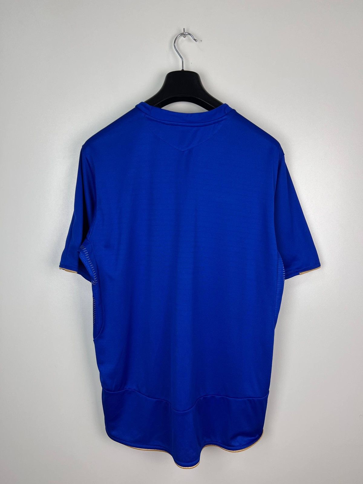Other Chelsea 2005/06 home jersey t-shirts size XL Size US XL / EU 56 / 4 - 2 Thumbnail