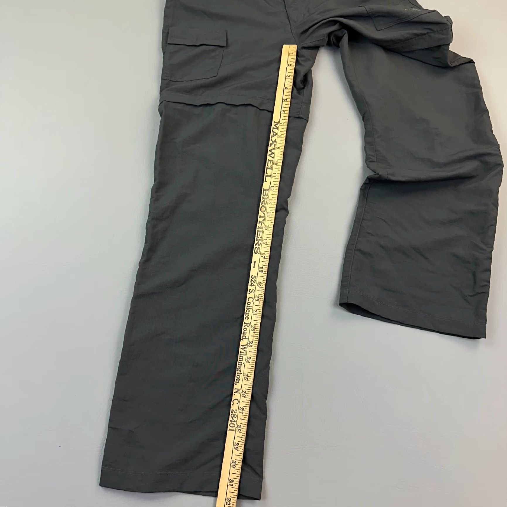 The North Face The North Face Pants Women’s 10 Charcoal Paramount Convertible Roll Up Cargo Size 32" / US 10 / IT 46 - 4 Thumbnail