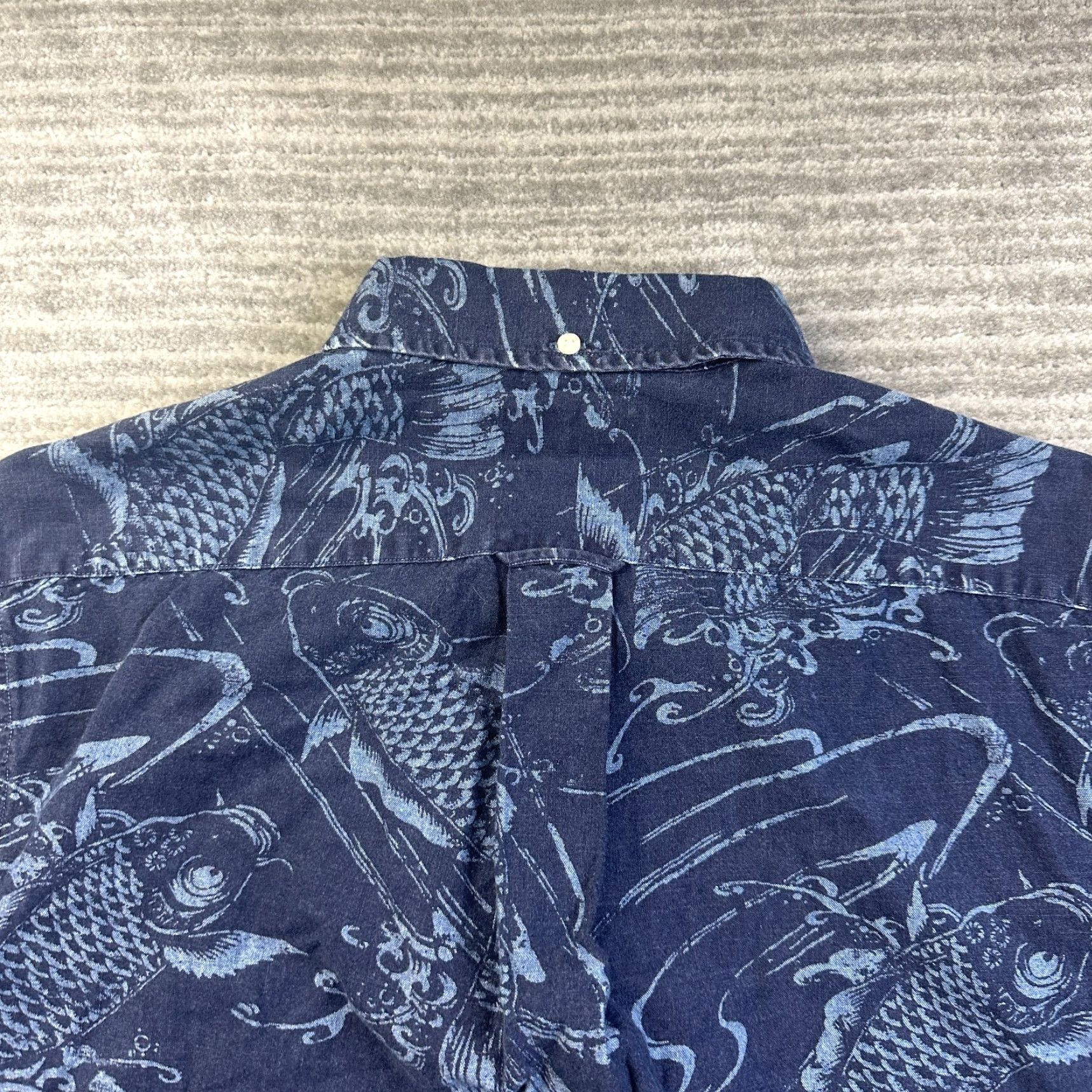 Ralph Lauren Shirt Mens Medium Slim Blue Button Up Koi All Over Print Geometric Pattern Short Sleeve Collared Knit Cotton Embroidered Button Up