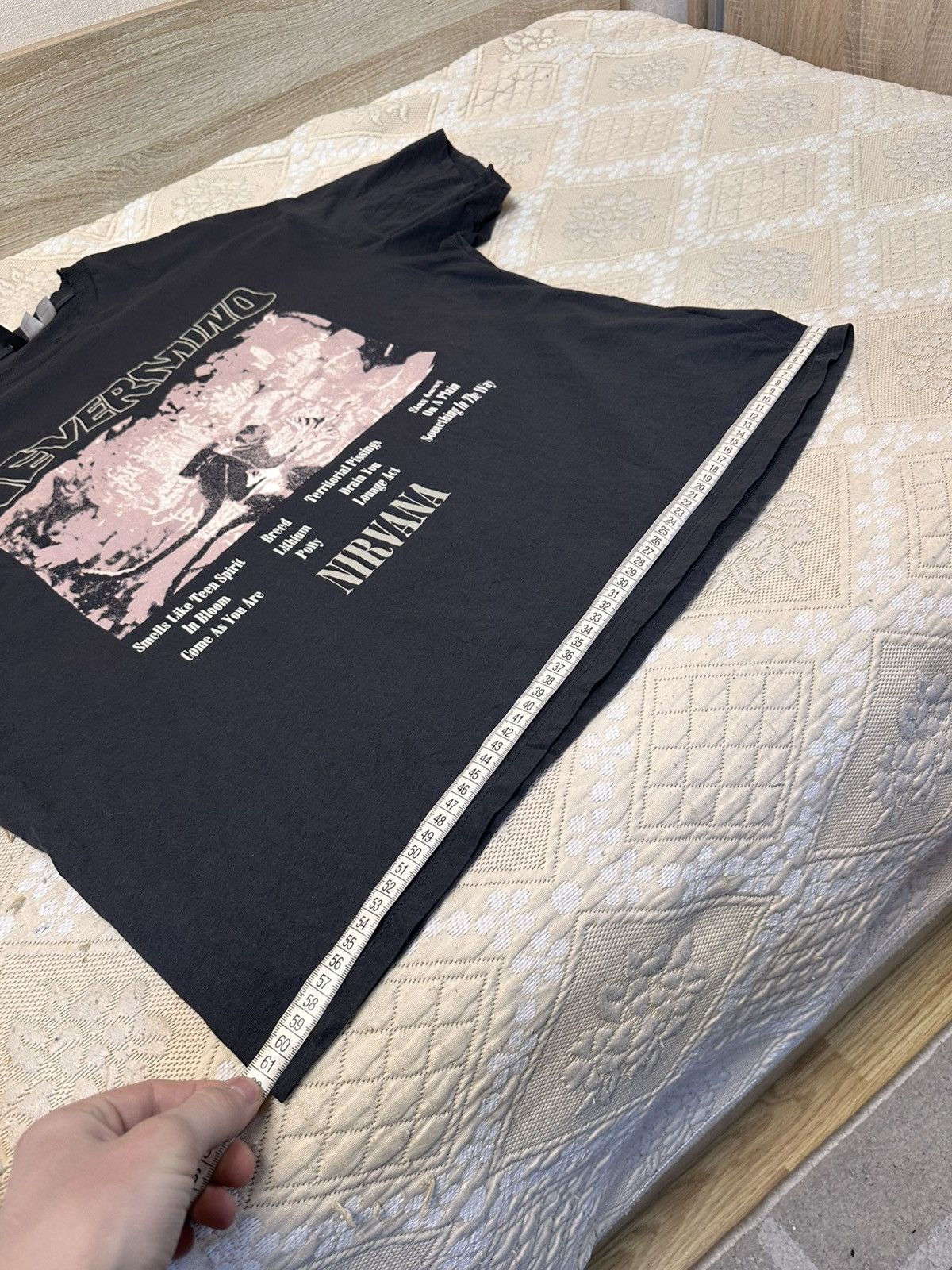 Band Tees 🔥 Nirvana Nevermind H&M Band Rock Tour T Shirt Oversize Size US L / EU 52-54 / 3 - 11 Thumbnail