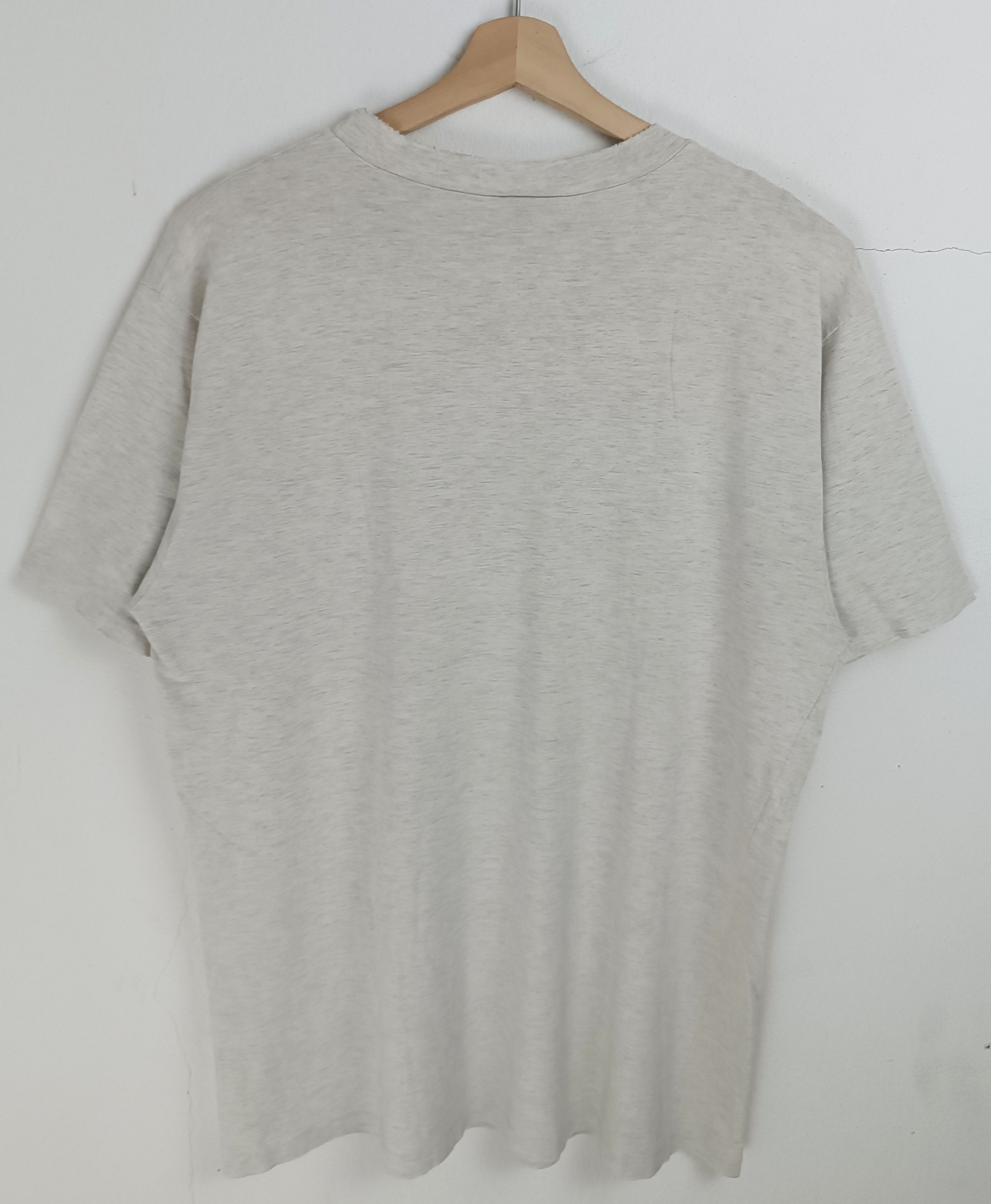 Disney THRASHED FADED VINTAGE 90'S THYDNEY TWEETY TEE VERY RARE TEE Size US XL / EU 56 / 4 - 4 Thumbnail