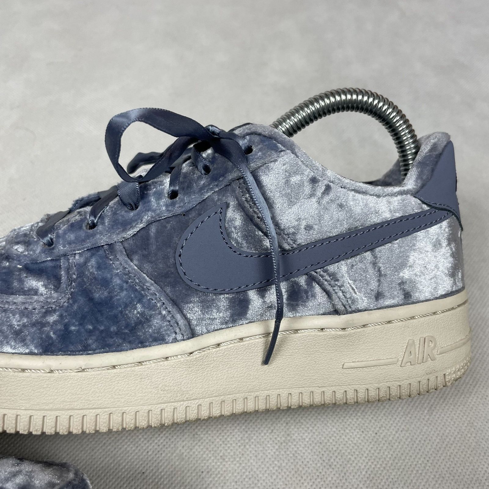 Nike Nike Air Force 1 Low LV8 GS 849345-401 Shoes Size 4.5Y Size US 4.5 / IT 34.5 - 7 Thumbnail