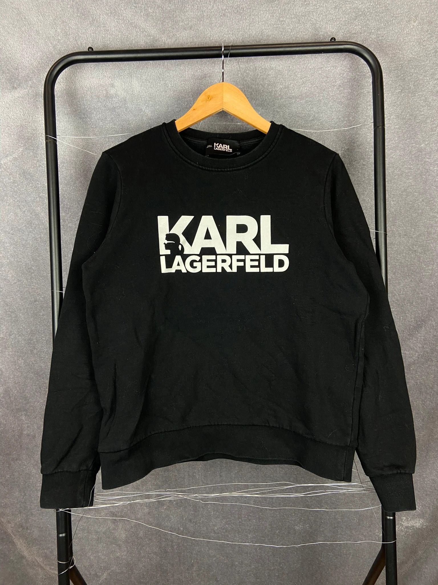 Karl Lagerfeld Crewneck Karl Lagerfeld black big logo spellout high end M Size US M / EU 48-50 / 2 - 1 Thumbnail