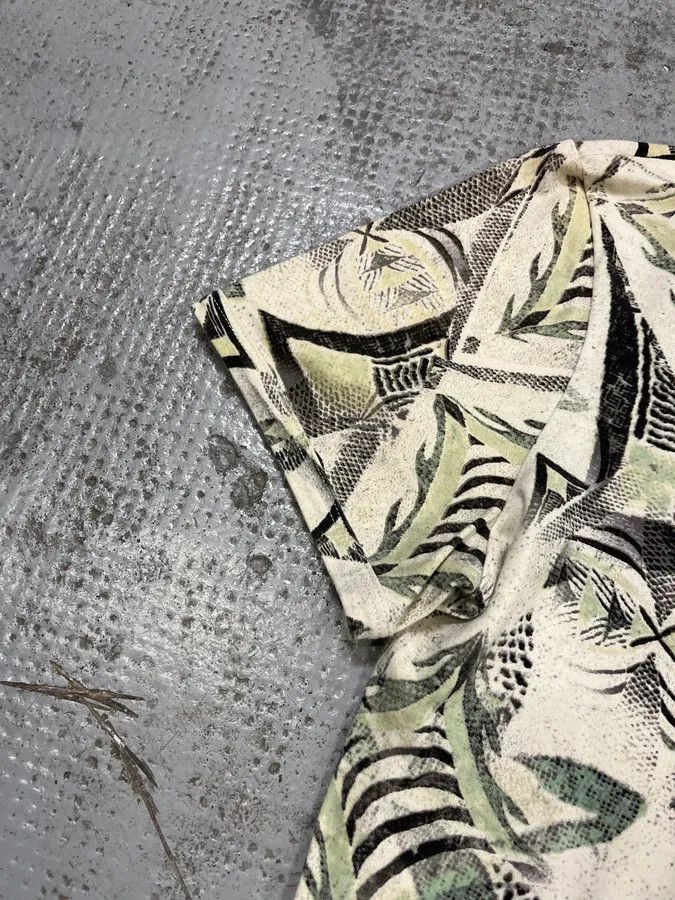 Designer × Just Cavalli × Vintage 2000s Cavalli Square Rosary T-Shirt Size US XS / EU 42 / 0 - 5 Thumbnail