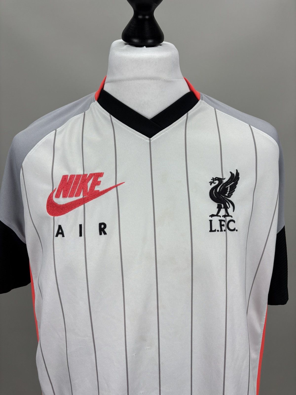 Nike Mens t shirt jersey Nike Liverpool 2020/2021 Size XL Size US XL / EU 56 / 4 - 3 Thumbnail