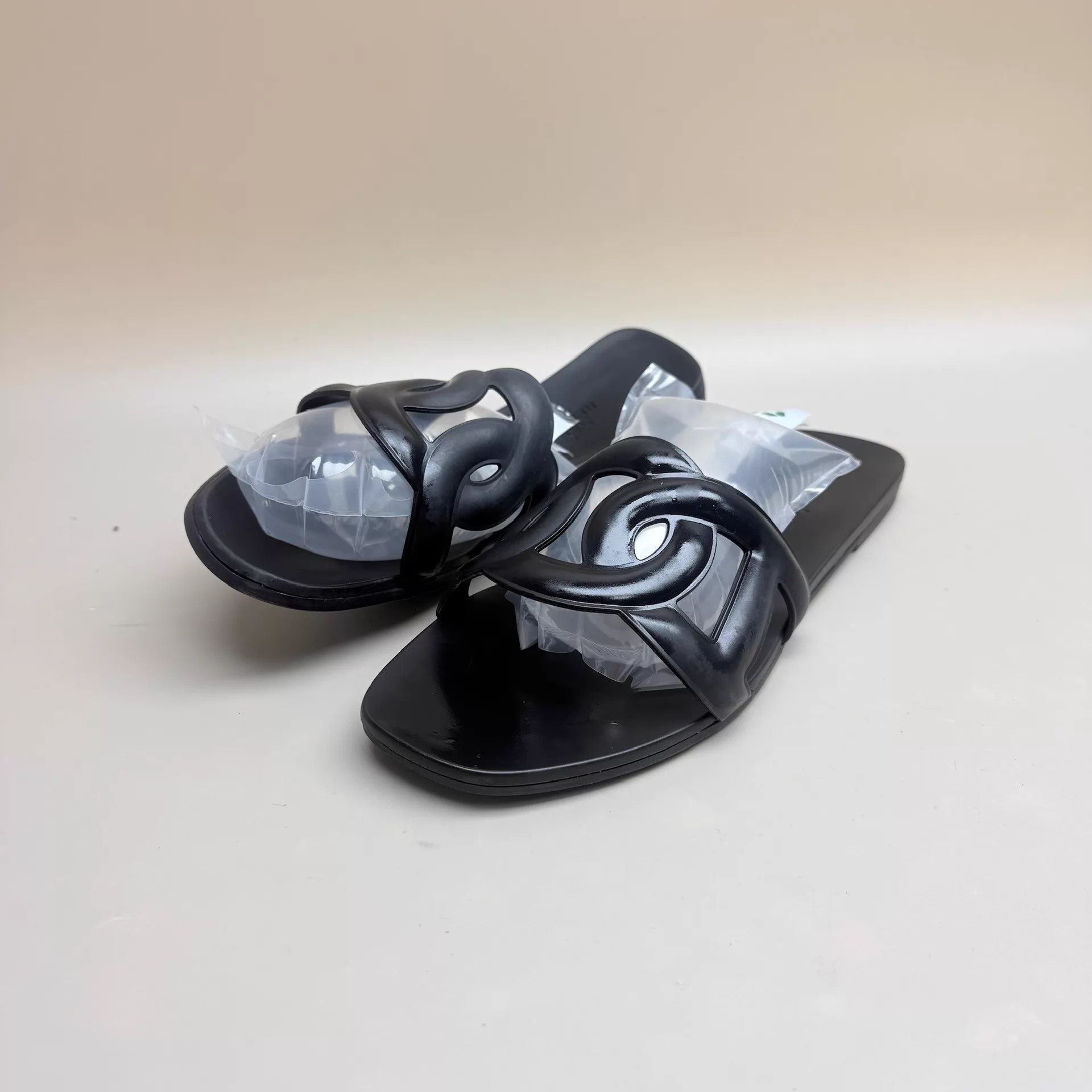 Hermes Hermes Black Pig Nose Slippers 39 95 New Size US 8.5 / IT 38.5 - 1 Thumbnail