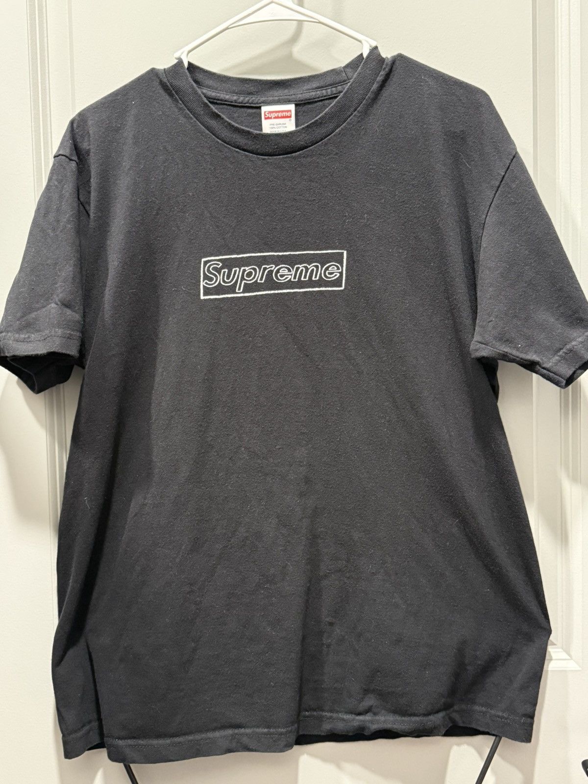 Kaws × Supreme Supreme x kaws box logo tshirt Size US M / EU 48-50 / 2 - 1 Thumbnail