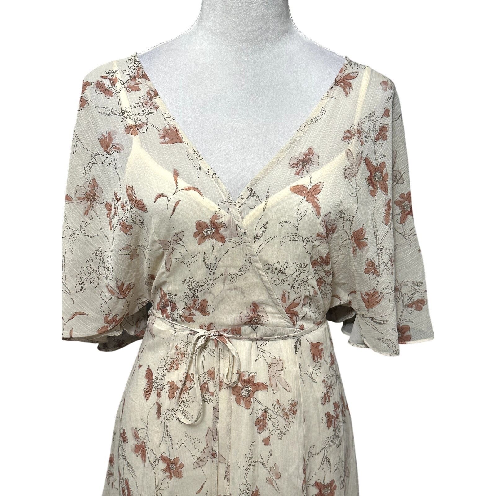 Other Lulus Mini Dress Faux Wrap Open Back Floral Beige XS NWOT Size XS / US 0-2 / IT 36-38 - 3 Thumbnail