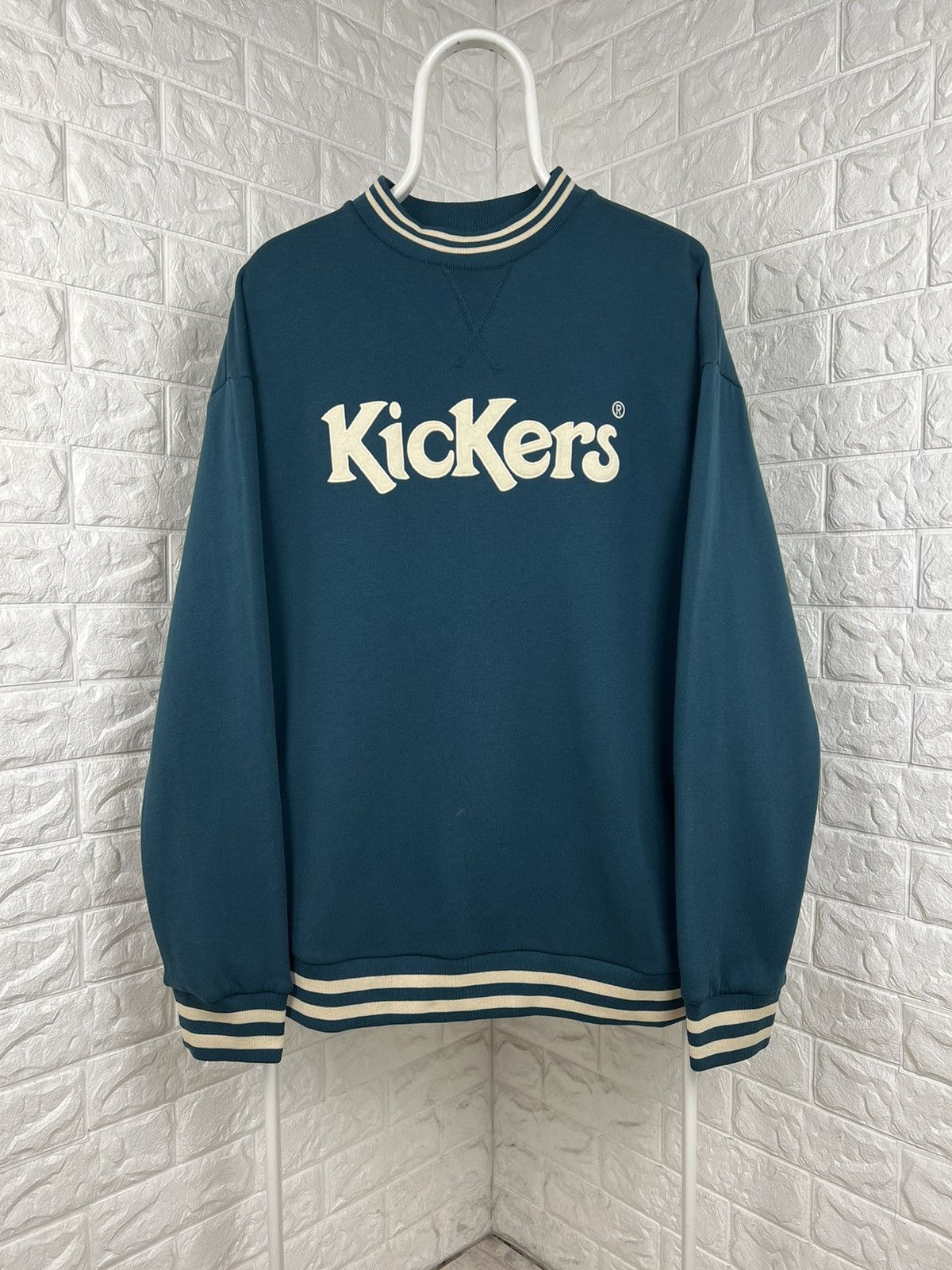 Japanese Brand × Kickers KicKers Crewneck Sweatshirt Big Central Logo Y2K Size US XL / EU 56 / 4 - 1 Thumbnail