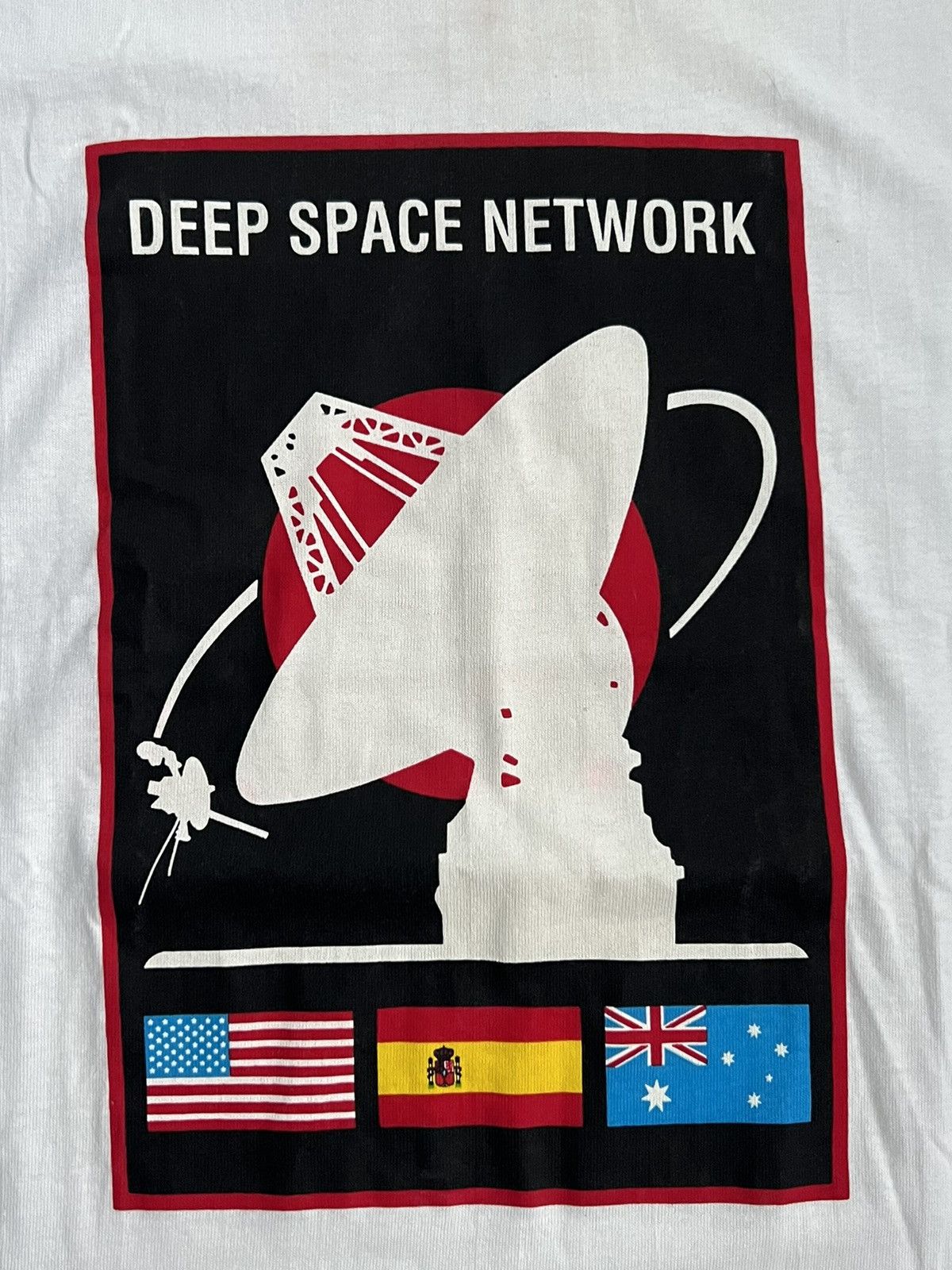 Vintage 1994 Single Stitch Deep Space Network Vintage White Rare Tee Size US M / EU 48-50 / 2 - 3 Thumbnail