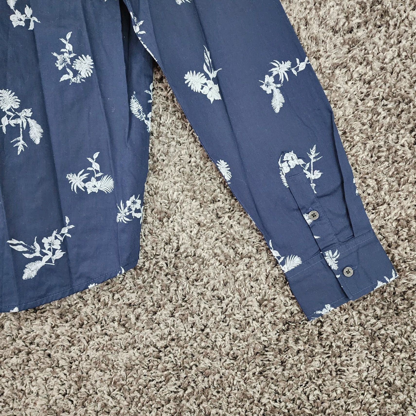 Sovereign Code Sovereign Codes Mens Blue Floral Long Sleeve Button-Up XL Shirt Size US XL / EU 56 / 4 - 6 Thumbnail