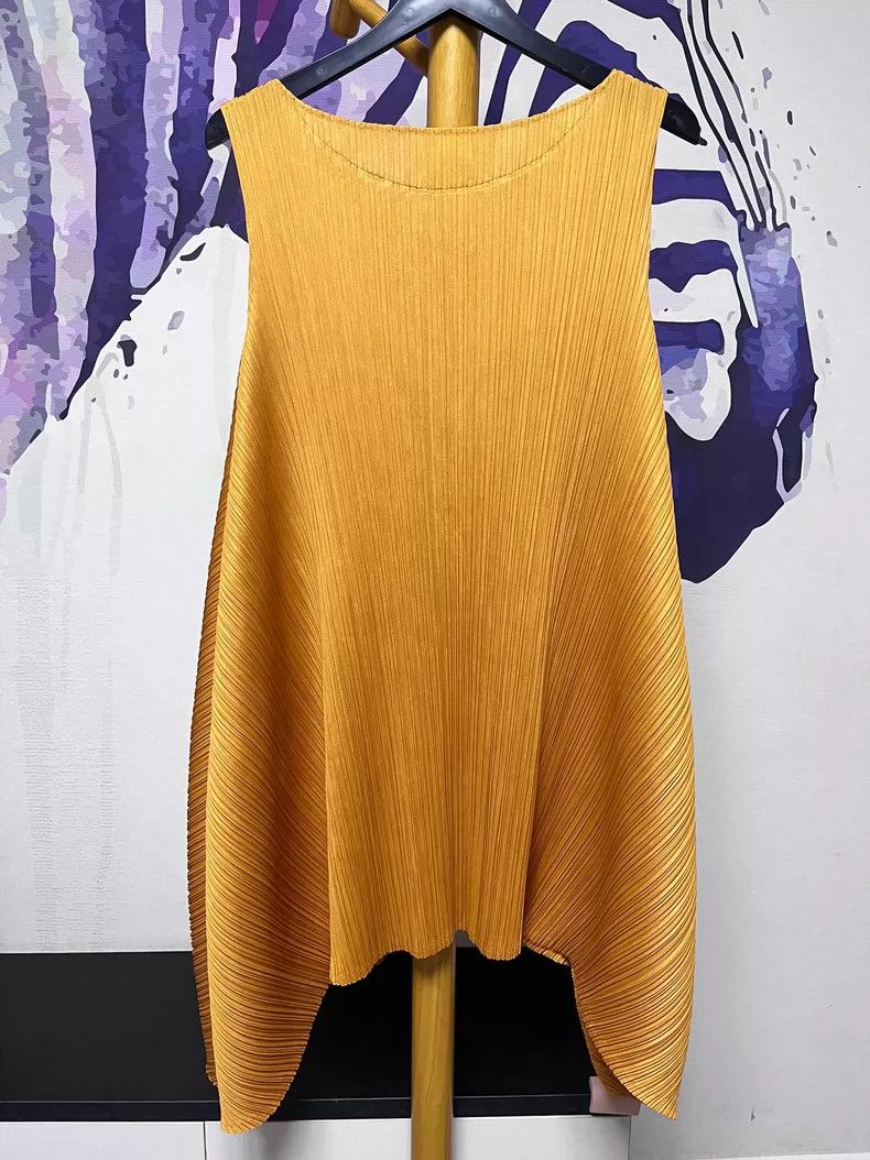 Issey Miyake Issey Miyake size:3 Yellow pleated vest Size S / US 4 / IT 40 - 2 Thumbnail
