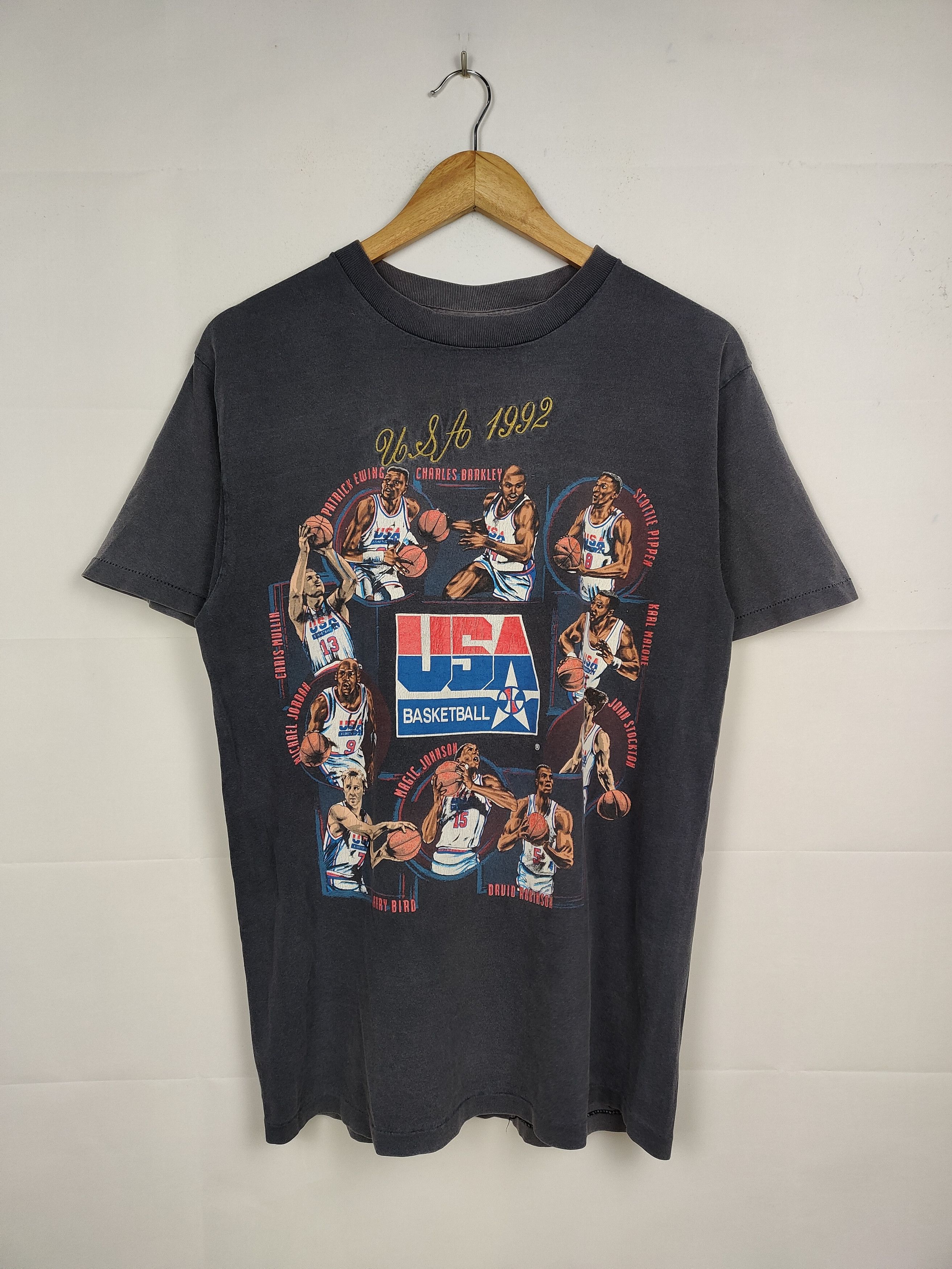 NBA × Vintage Vintage Sunfaded 90s USA Basketball Team 1992 Lineup Shirt Size US M / EU 48-50 / 2 - 1 Thumbnail