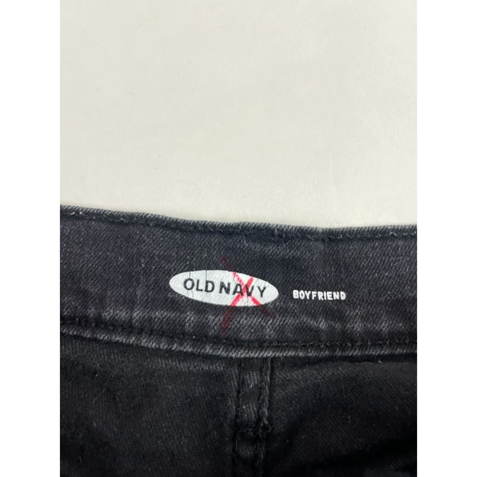 Old Navy Old Navy Shorts Women Black Denim Boyfriend Pockets Size 0 3 in Inseam Mid Rise Regular Size 26" / US 2 / IT 38 - 6 Thumbnail