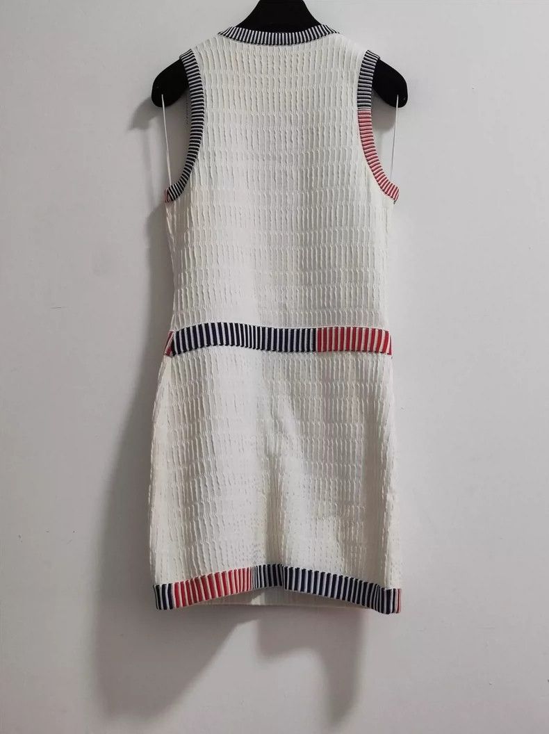 Chanel Chanel Number 31 knitted sleeveless dress Size XXS / US 00 / IT 34 - 2 Thumbnail