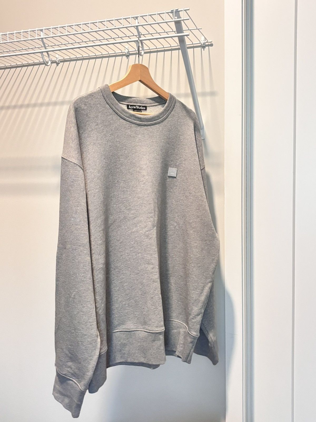 Acne Studios Acne Studios - Men’s Face Patch Sweater Size US L / EU 52-54 / 3 - 12 Thumbnail