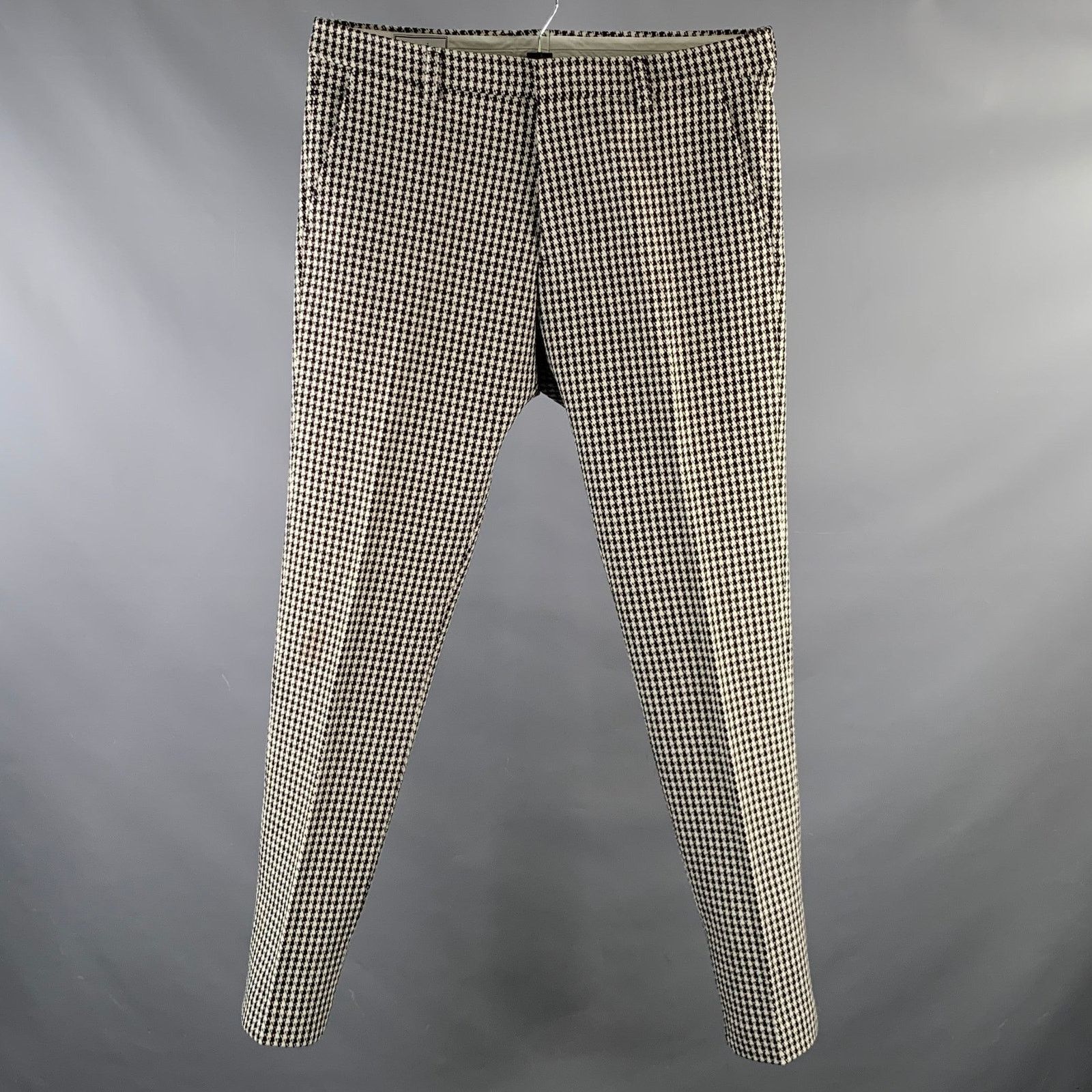 AMI Size 34 Black White Houndstooth Casual Pants Size US 34 / EU 50 - 1 Thumbnail