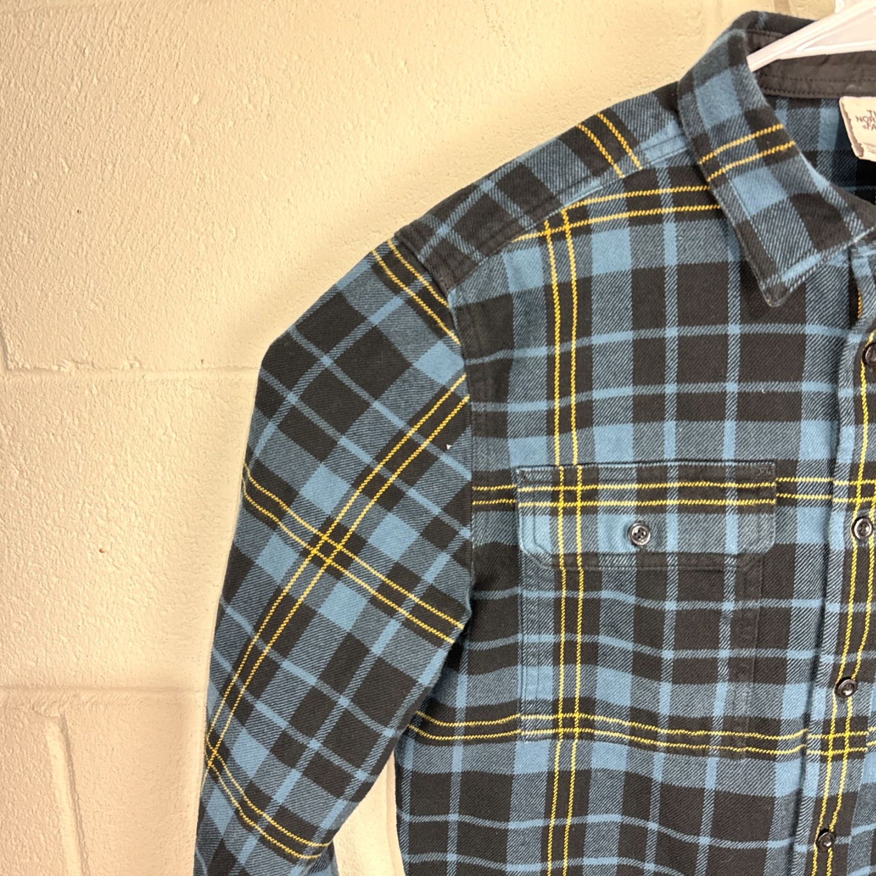 The North Face The North Face Mens Shirt Medium Blue Plaid Flannel Hiking Camping Outdoors Work Shirt Size US M / EU 48-50 / 2 - 4 Thumbnail