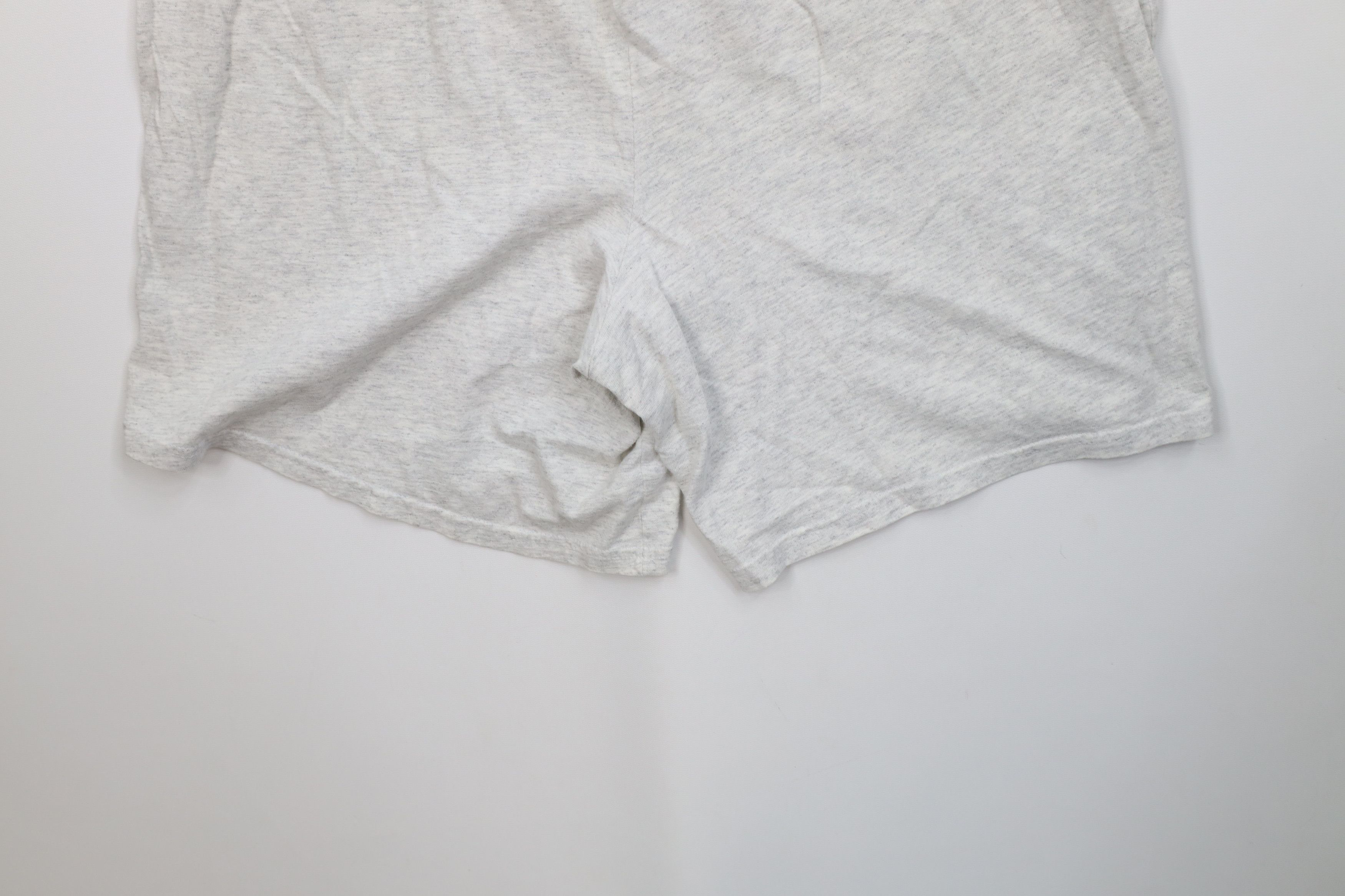 Vintage Vintage 90s University of Toledo Above Knee Shorts Gray USA Size US 36 / EU 52 - 12 Thumbnail