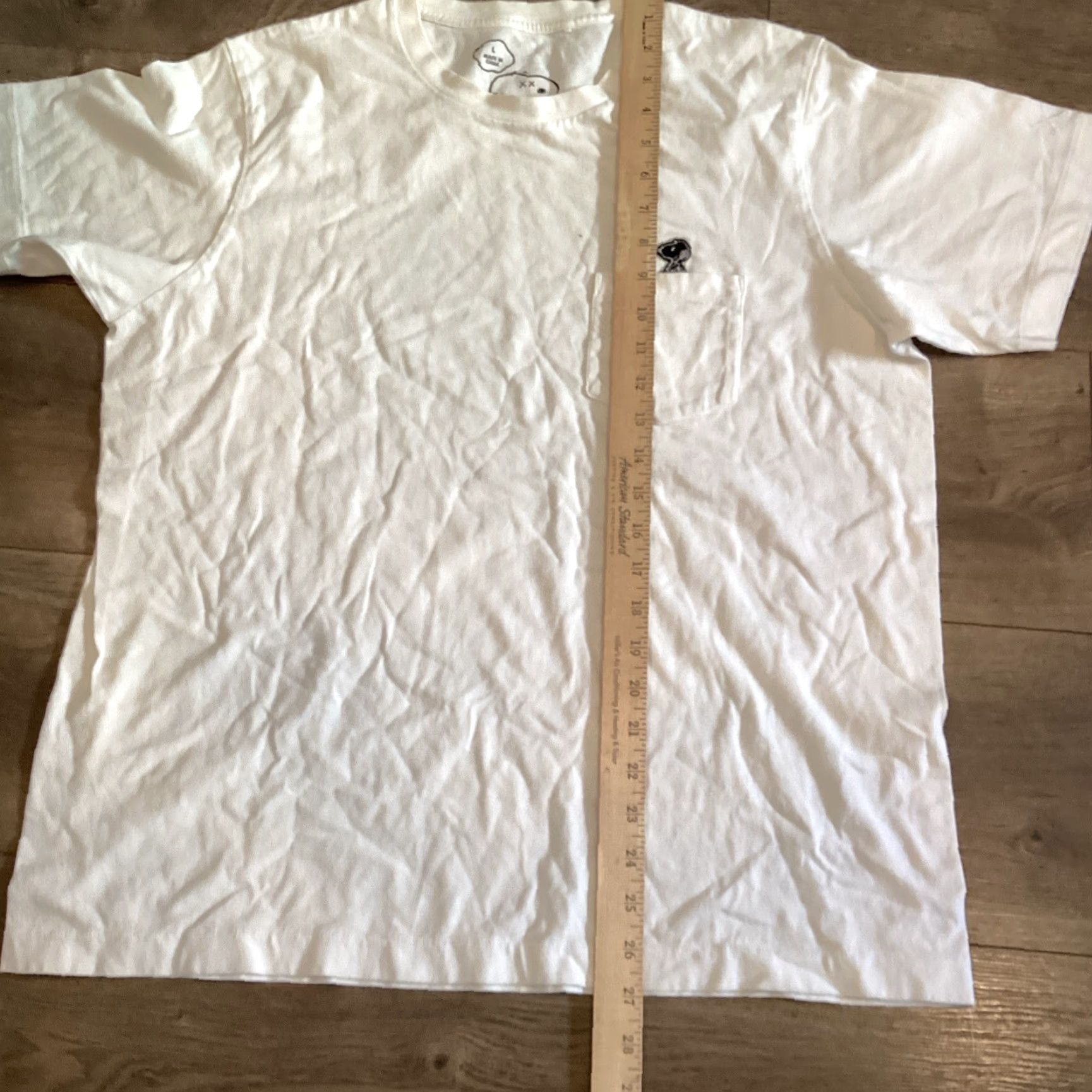 Uniqlo VINTAGE KAWS Uniqlo Peanuts Snoopy T-Shirt Men's L White Crew Neck Short Sleeve 2017 Art Cartoon Size US L / EU 52-54 / 3 - 5 Thumbnail