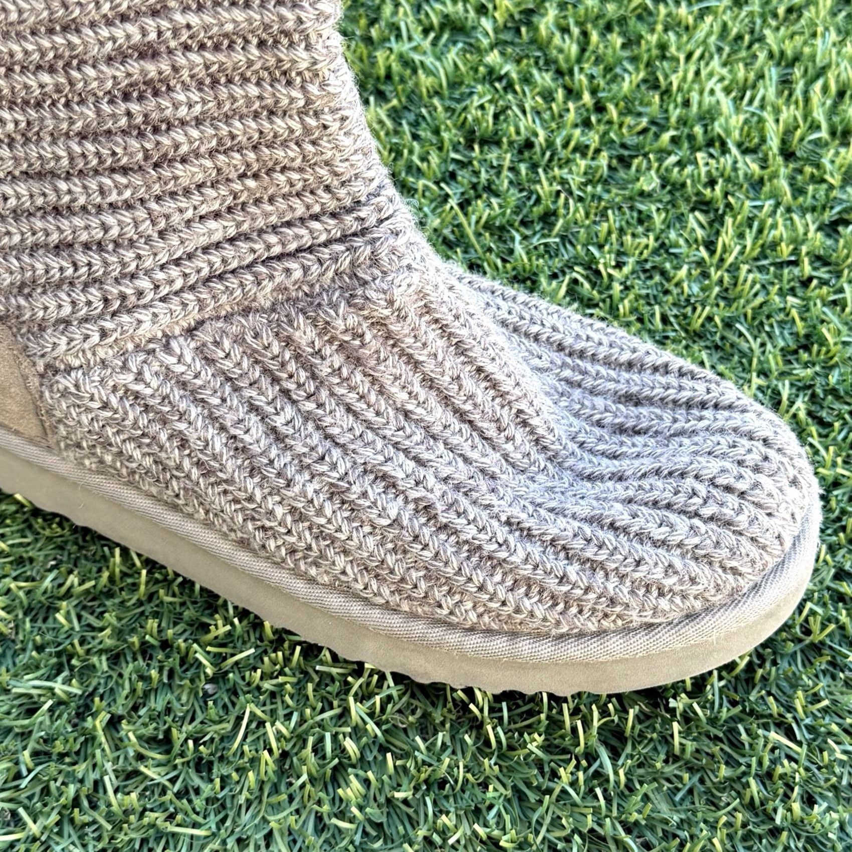 Ugg UGG Australia Cardy Boot Knit Mid-Calf Gray 8 M Womens Boots Casual Fall Winter 80s? Size M / US 6-8 / IT 42-44 - 6 Thumbnail