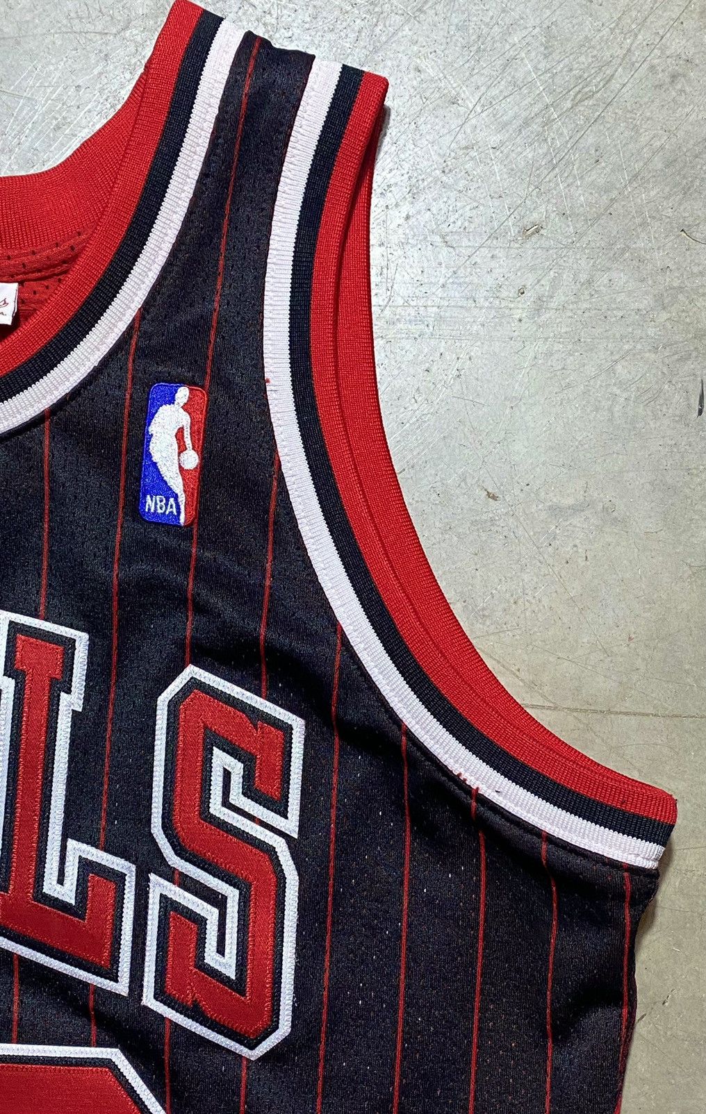 Mitchell & Ness × NBA Mitchell & Ness Chicago Bulls Michael Jordan 95-96 Jersey Size US M / EU 48-50 / 2 - 3 Thumbnail